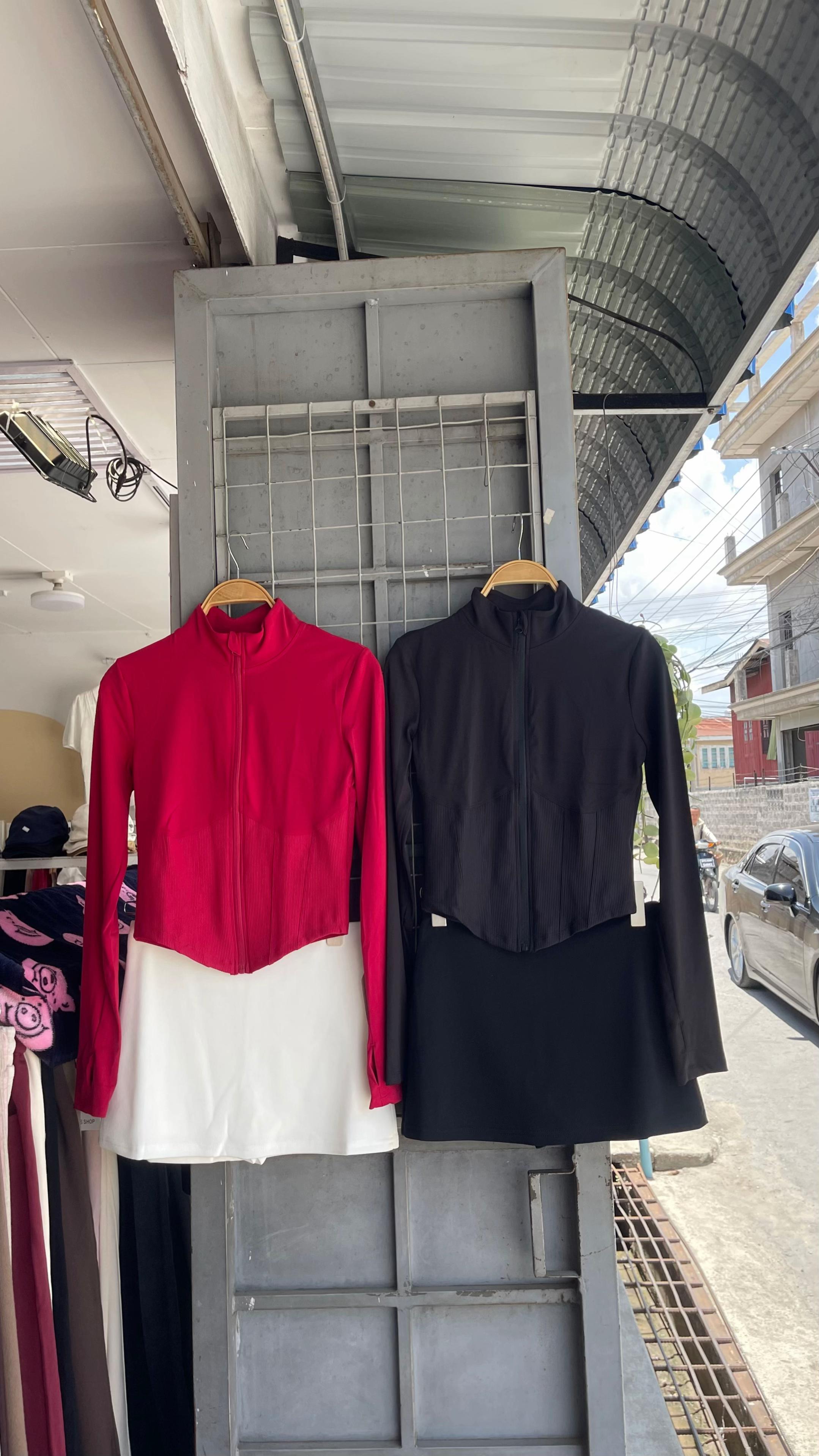 @Kit Kit Clothing(Tgi)