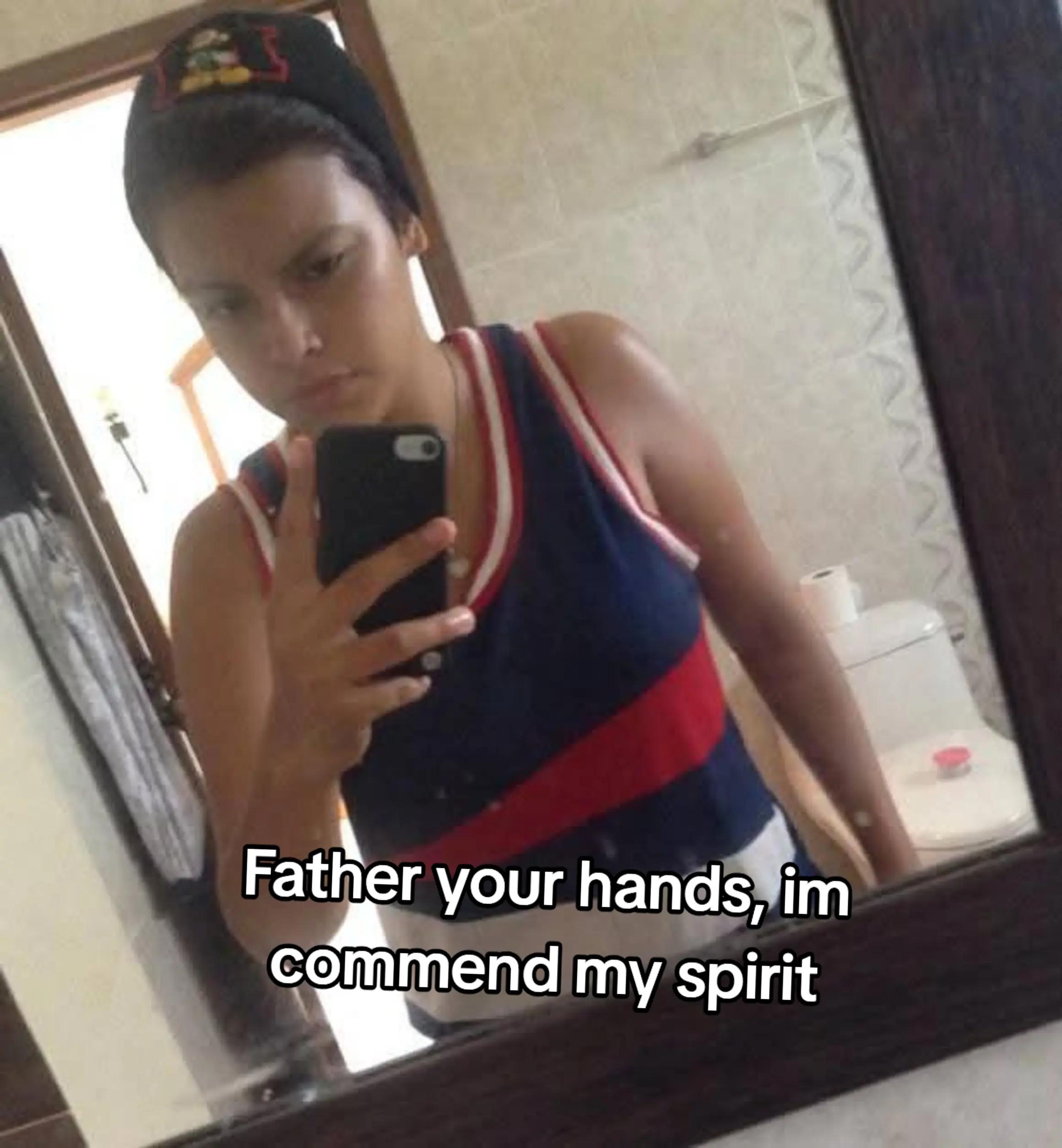 @Hannia Lozano Ofi