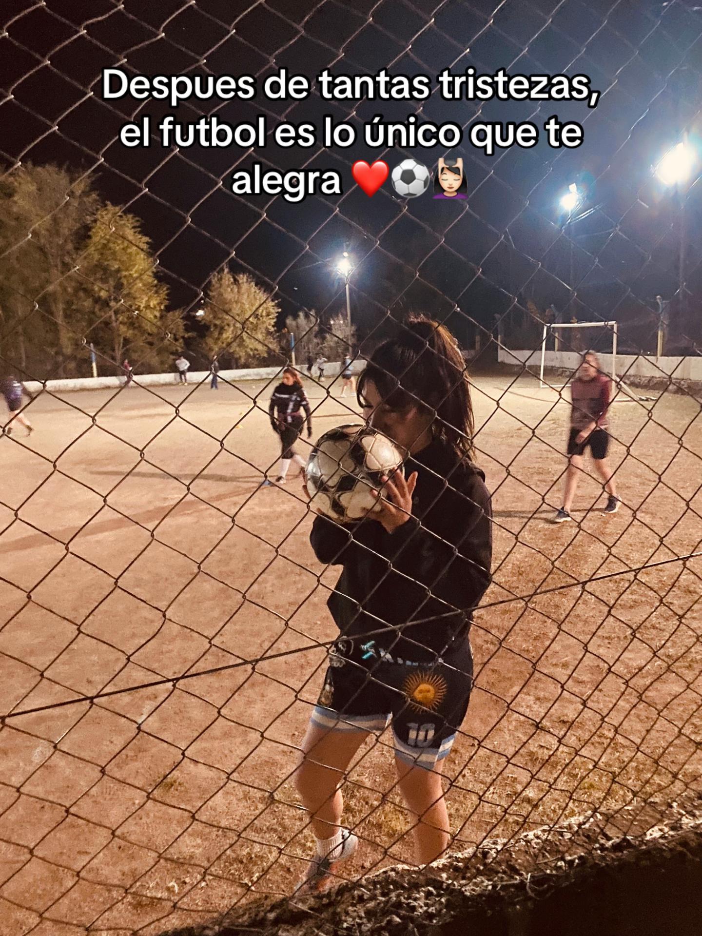 @vickyyledesma0