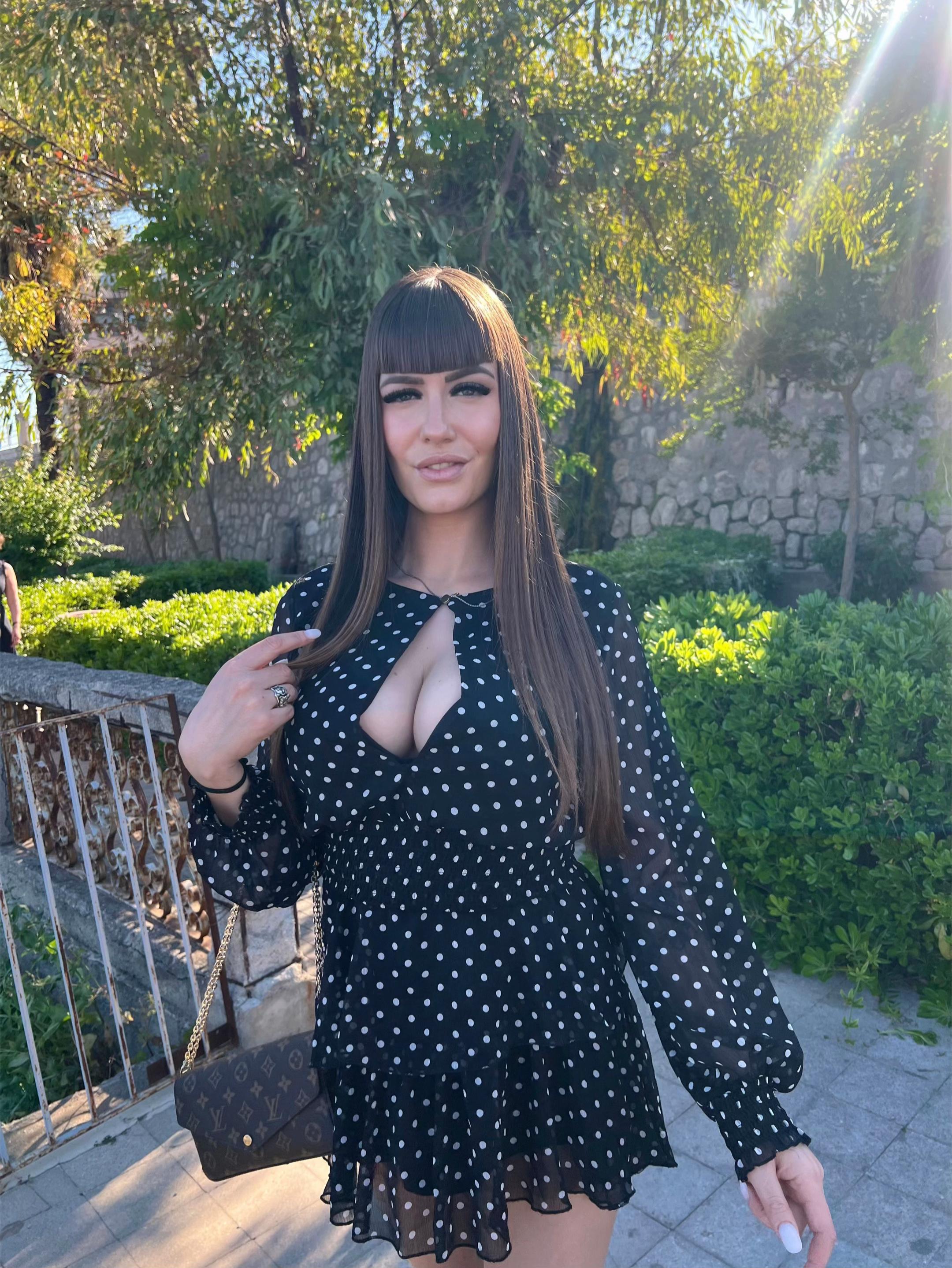 @Ele🍒🌟