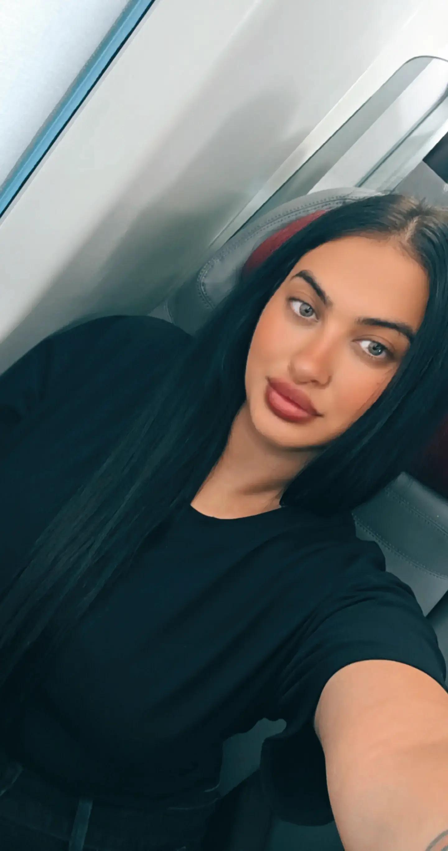@Sofia🤍