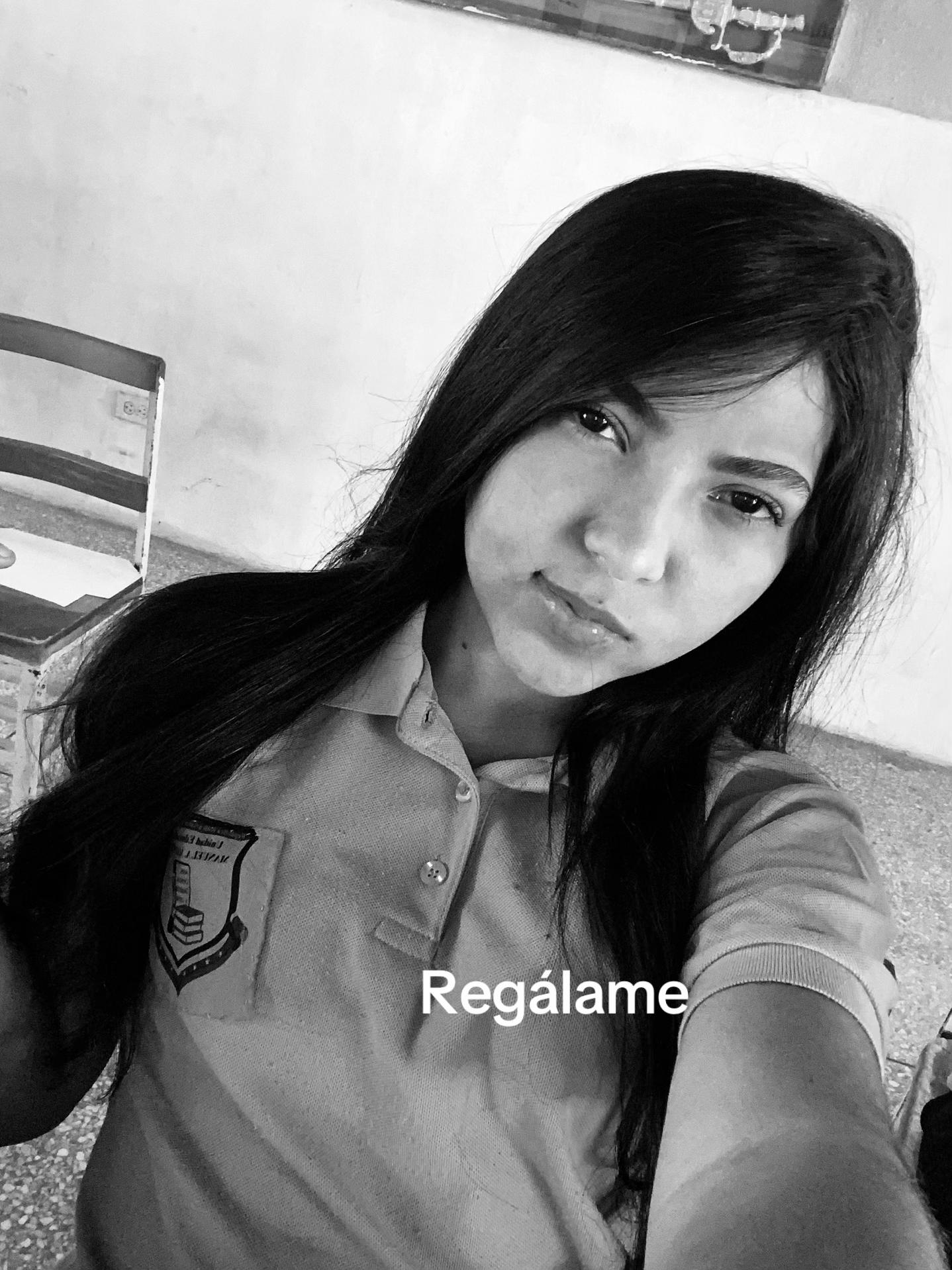 @Valentina🖤.