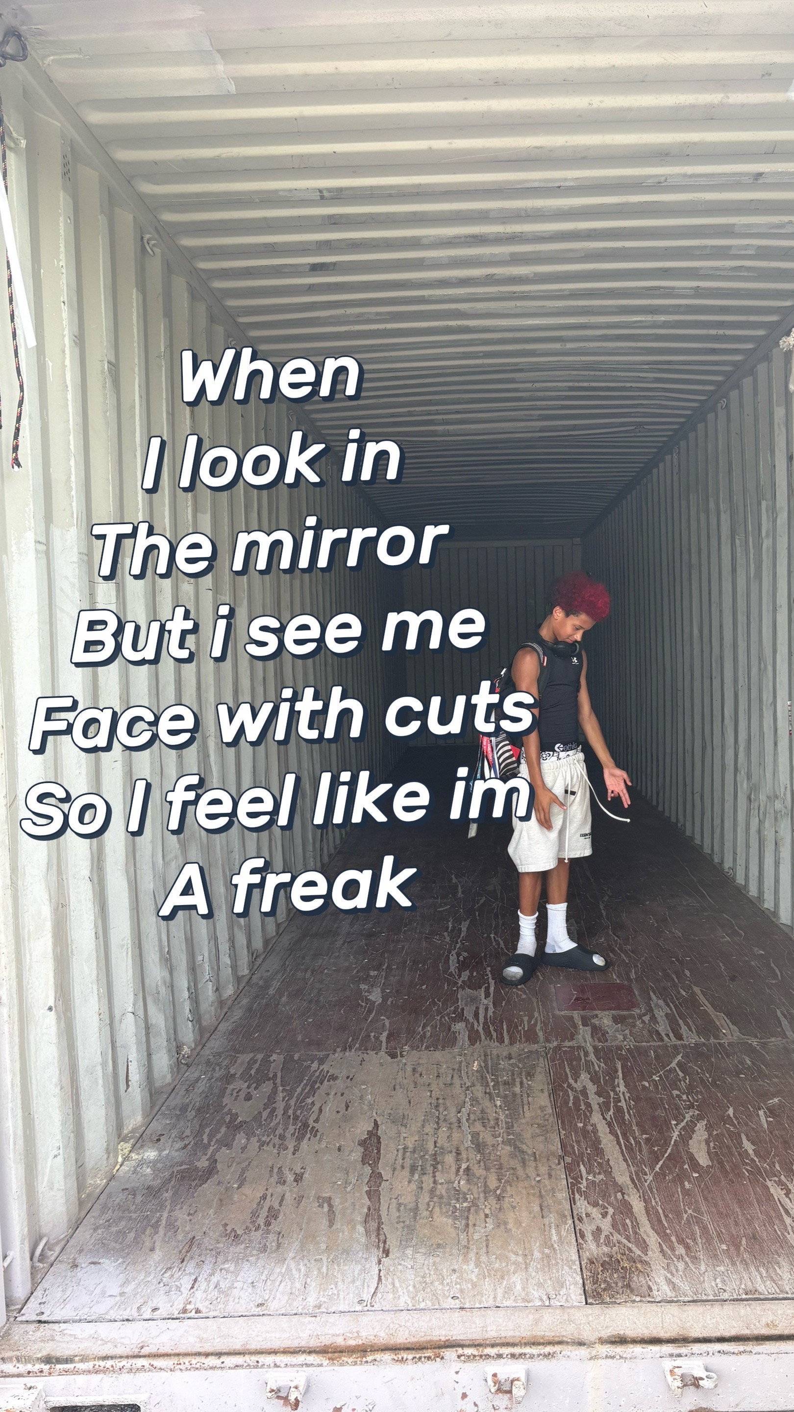 @￴￴