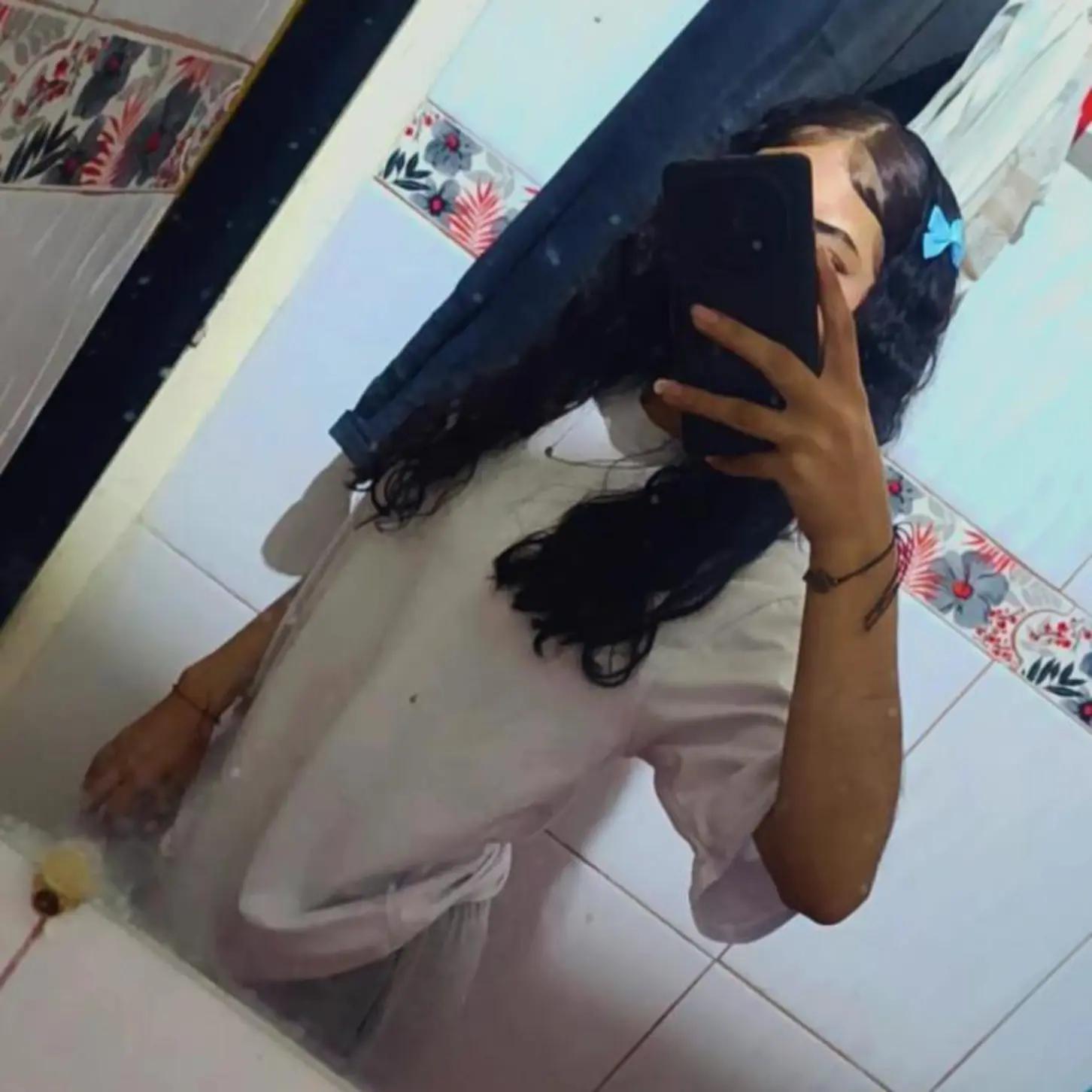 @𝓛𝓪 𝓥𝓪𝓵𝓮𝓬𝓲𝓽𝓪 🍓.
