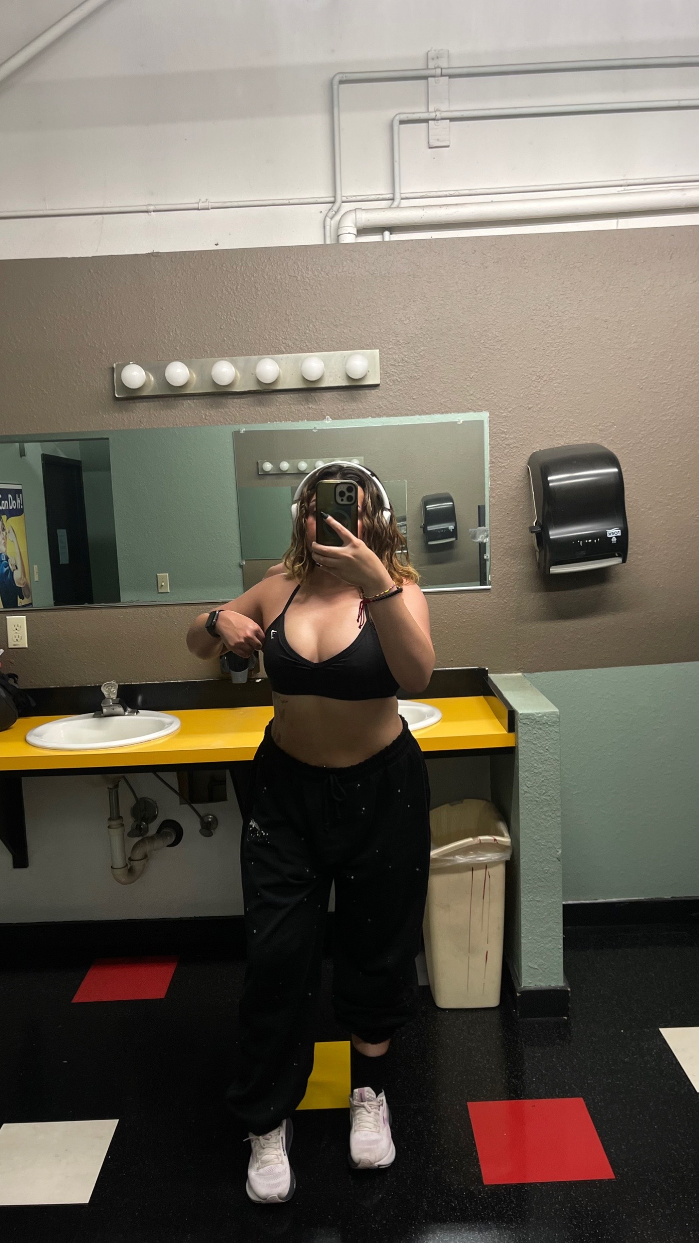 @cristymendezz_