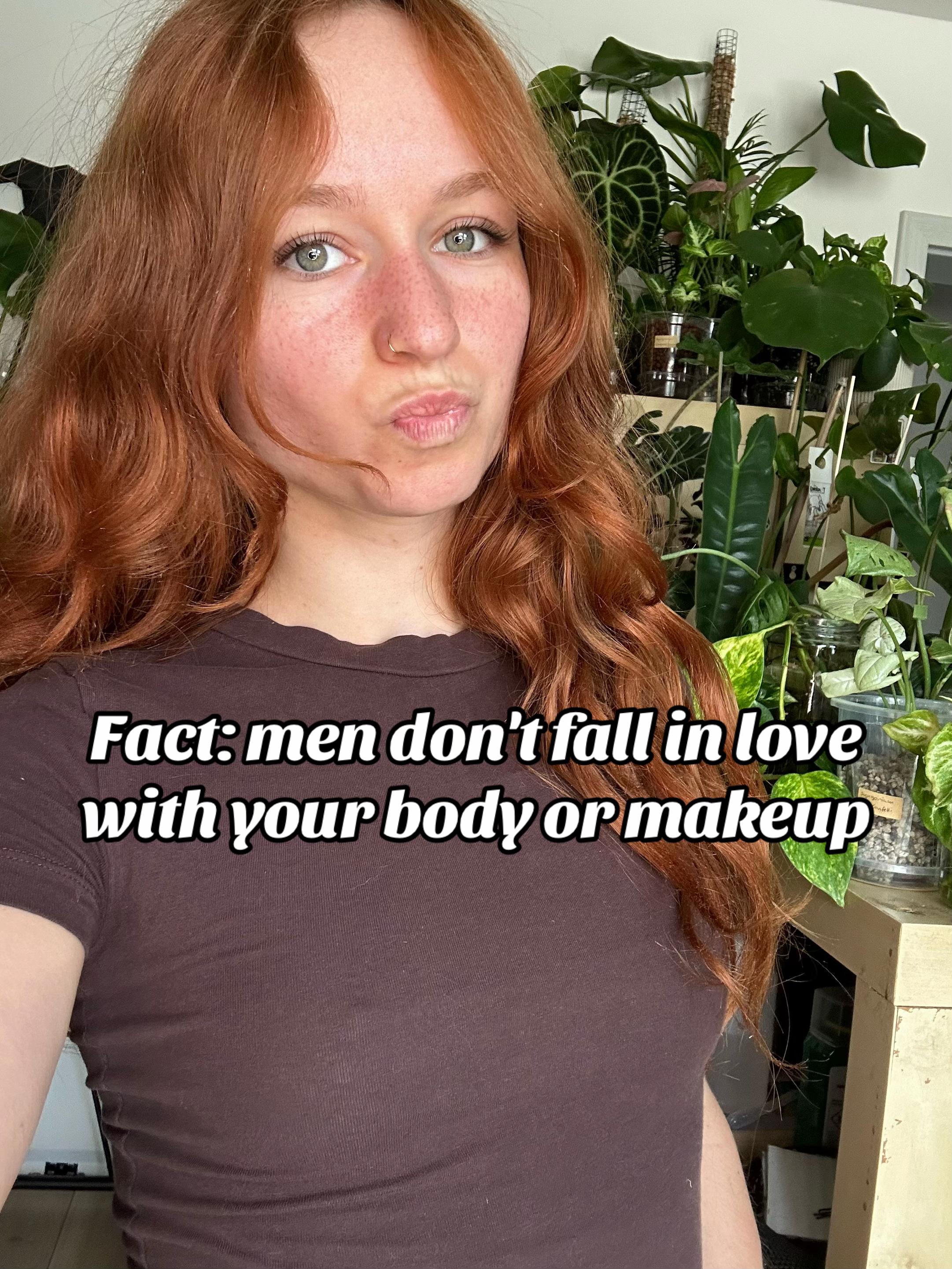 @Elliee