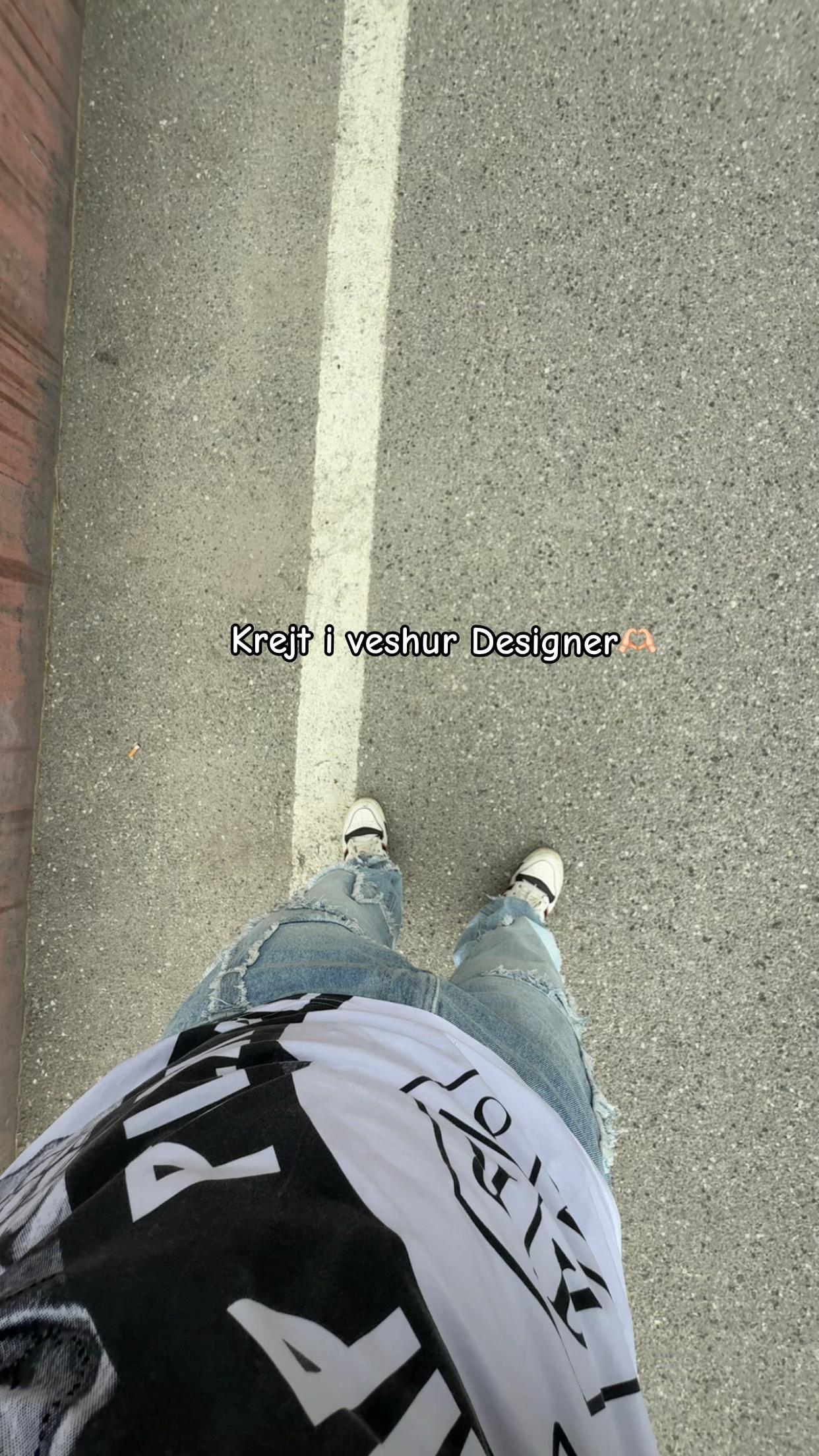 @𝕽