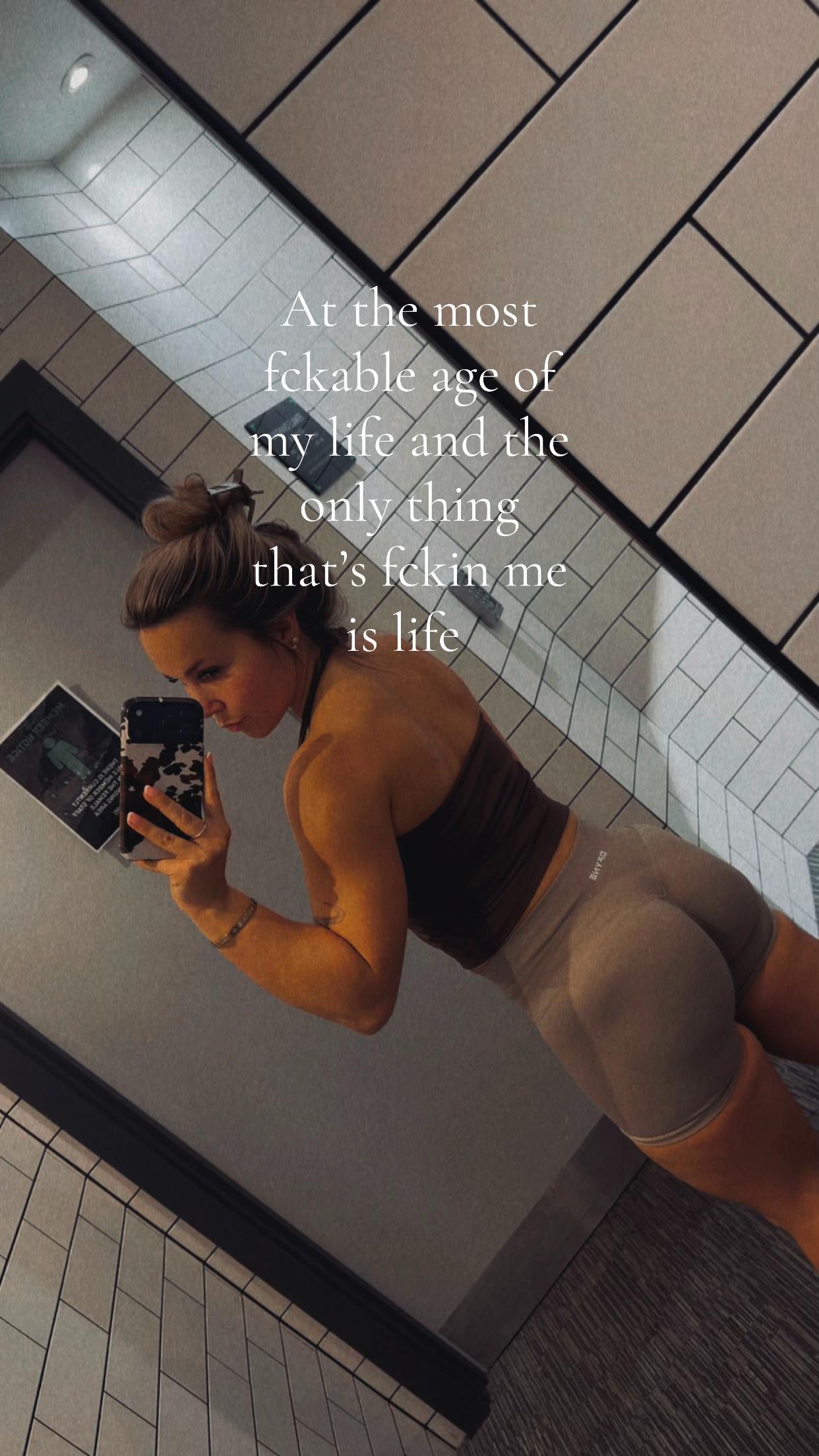 @A n n e L o t t 🤠
