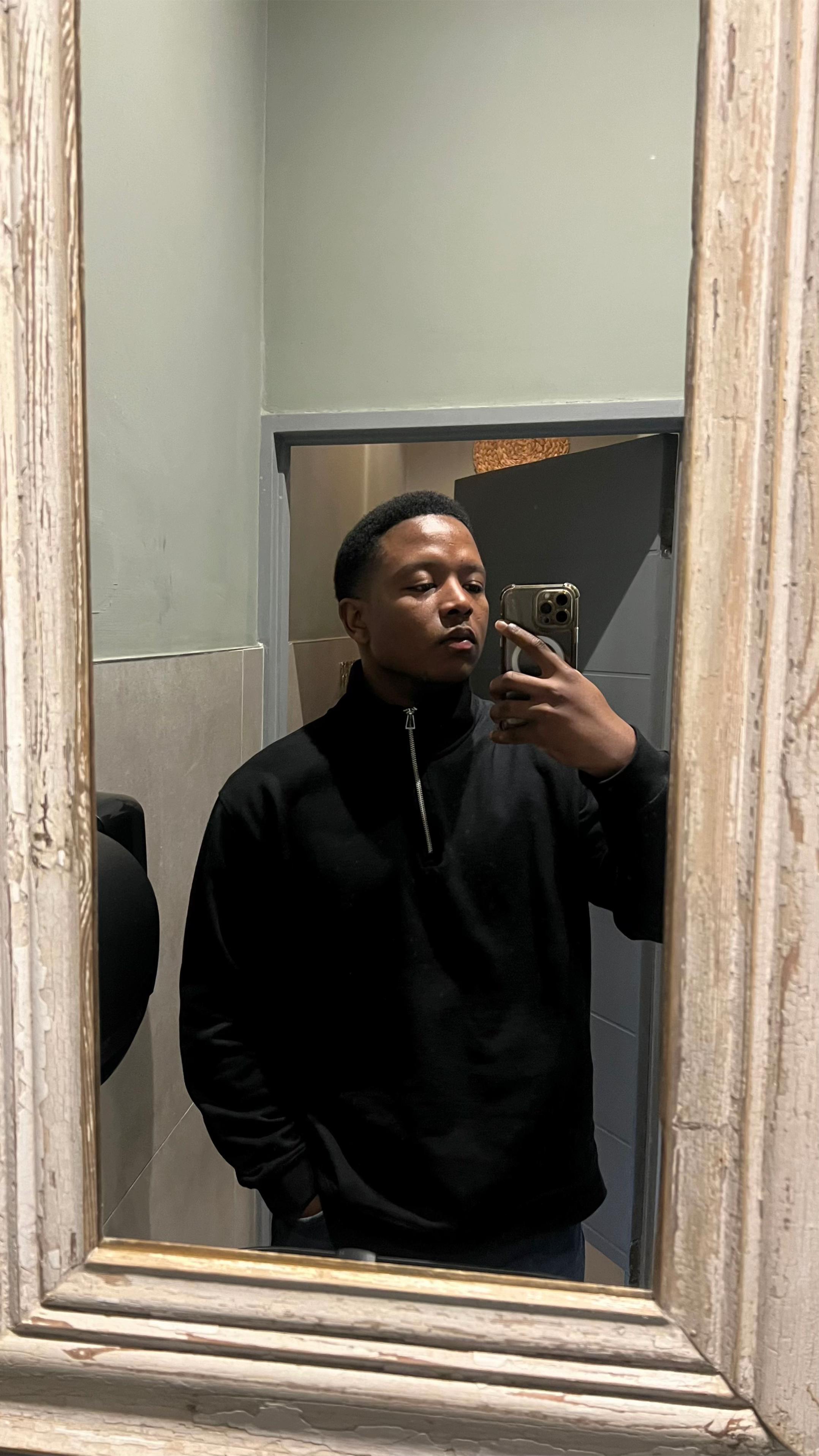 @Frank Ntshangase