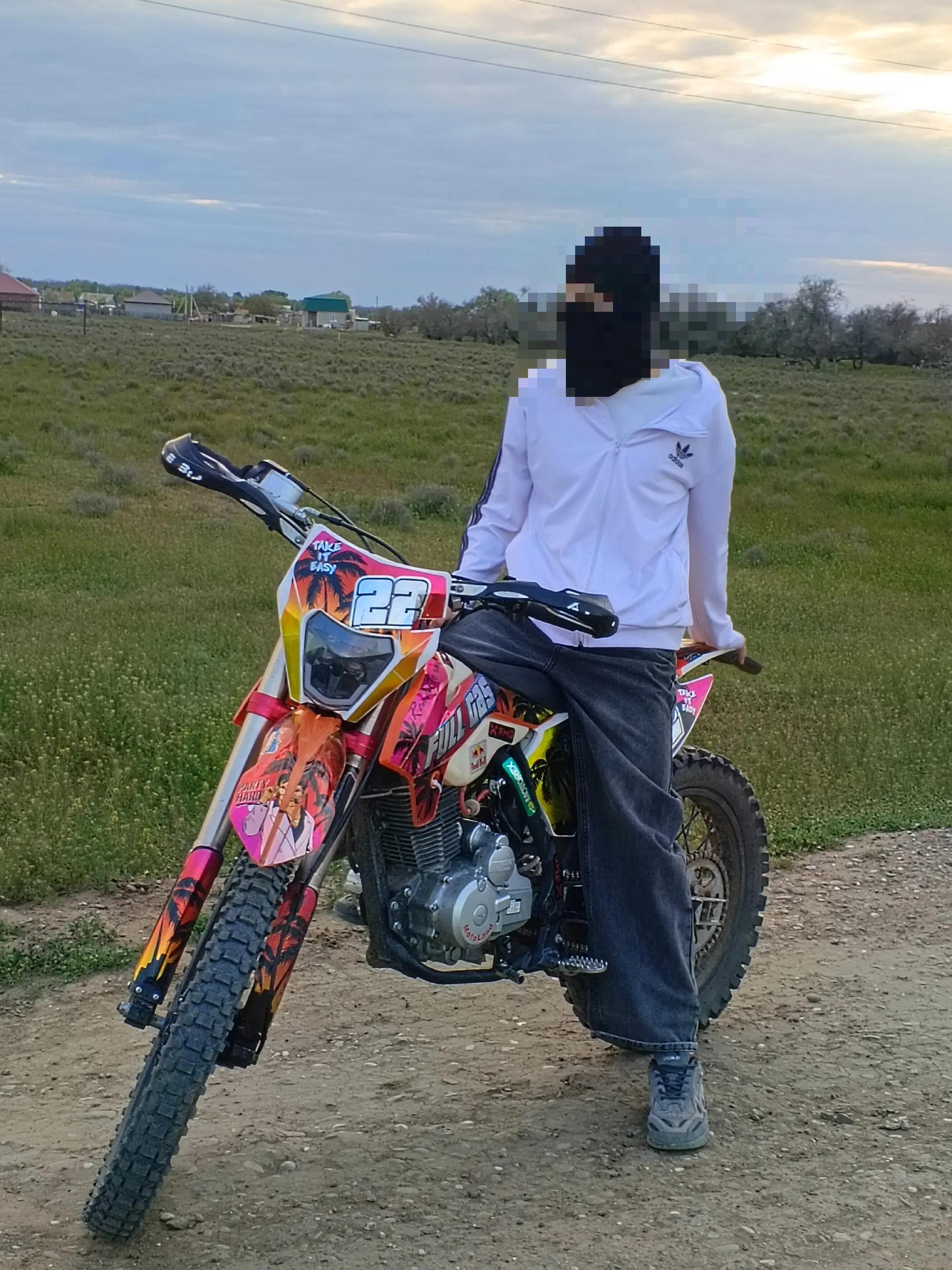 @zx3m