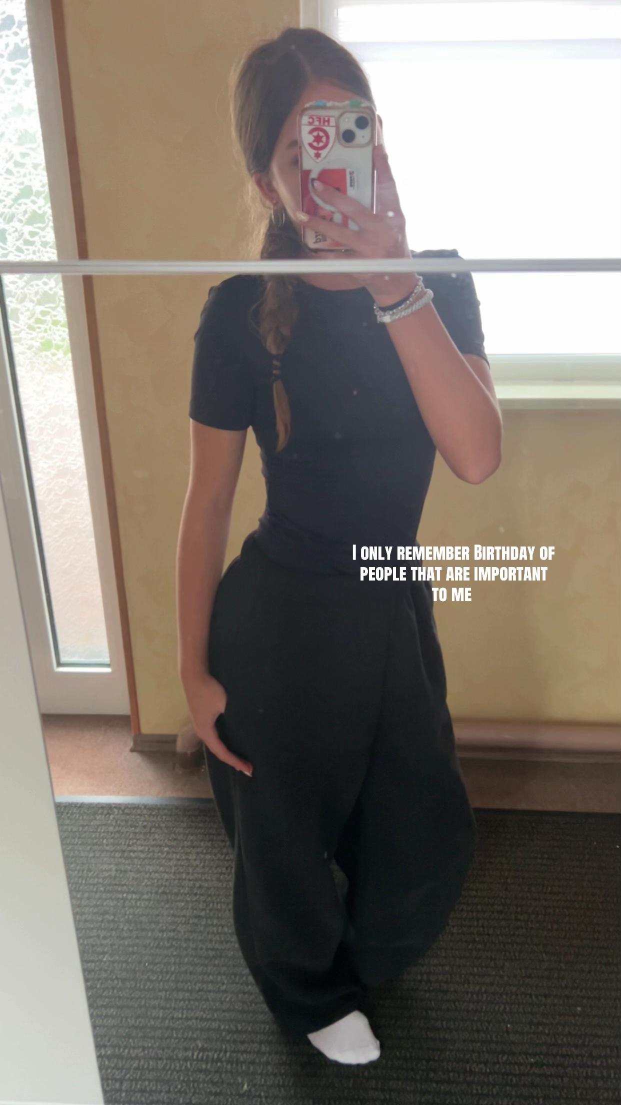 @𝐿𝒾𝓈𝒶 🦦✩