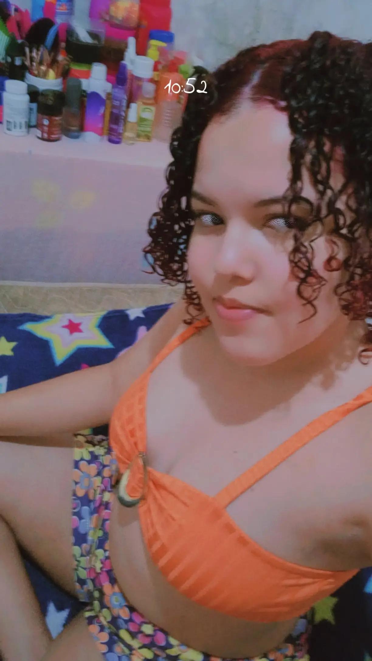 @Emilly Maria