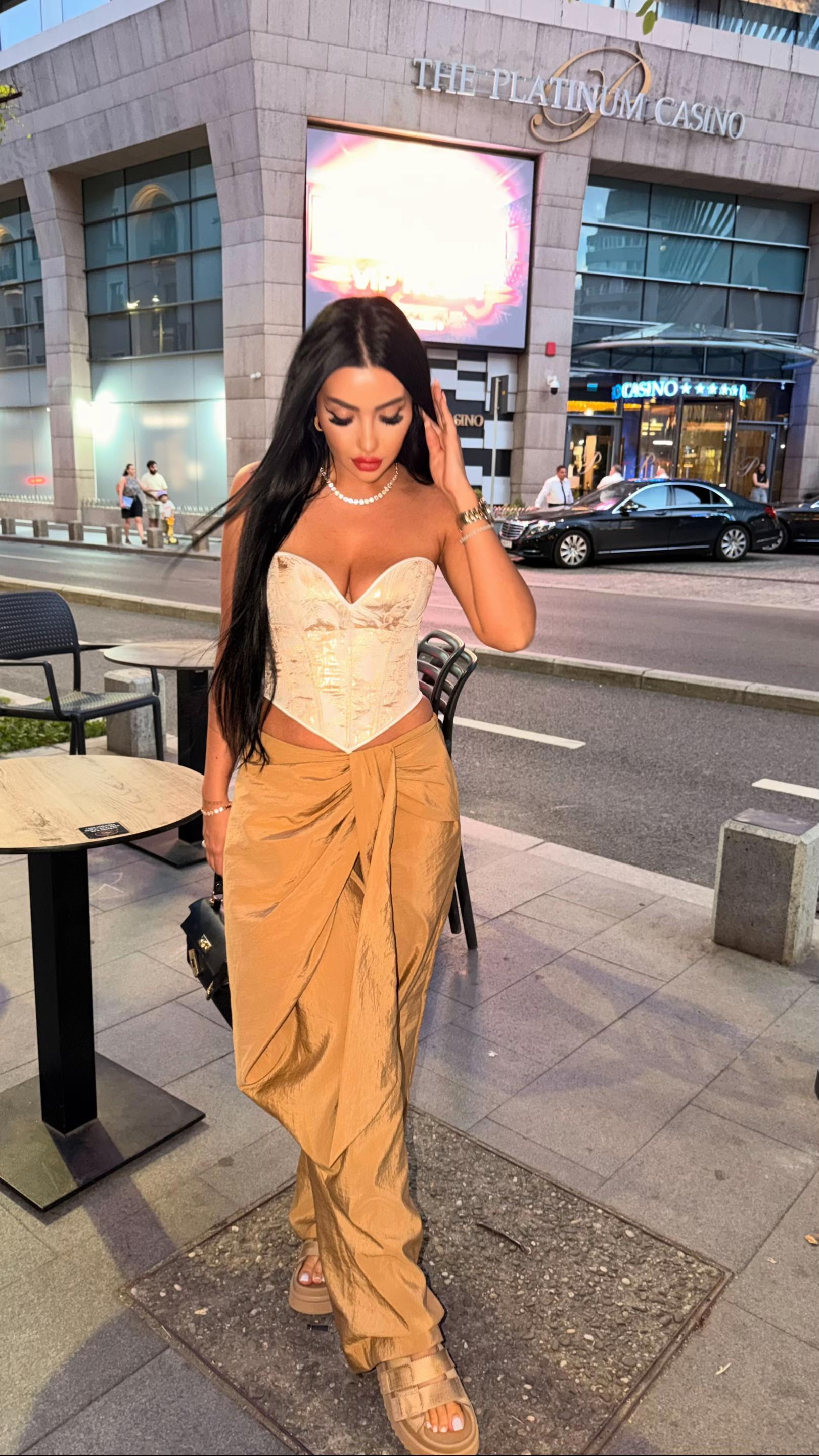 @Oana✨