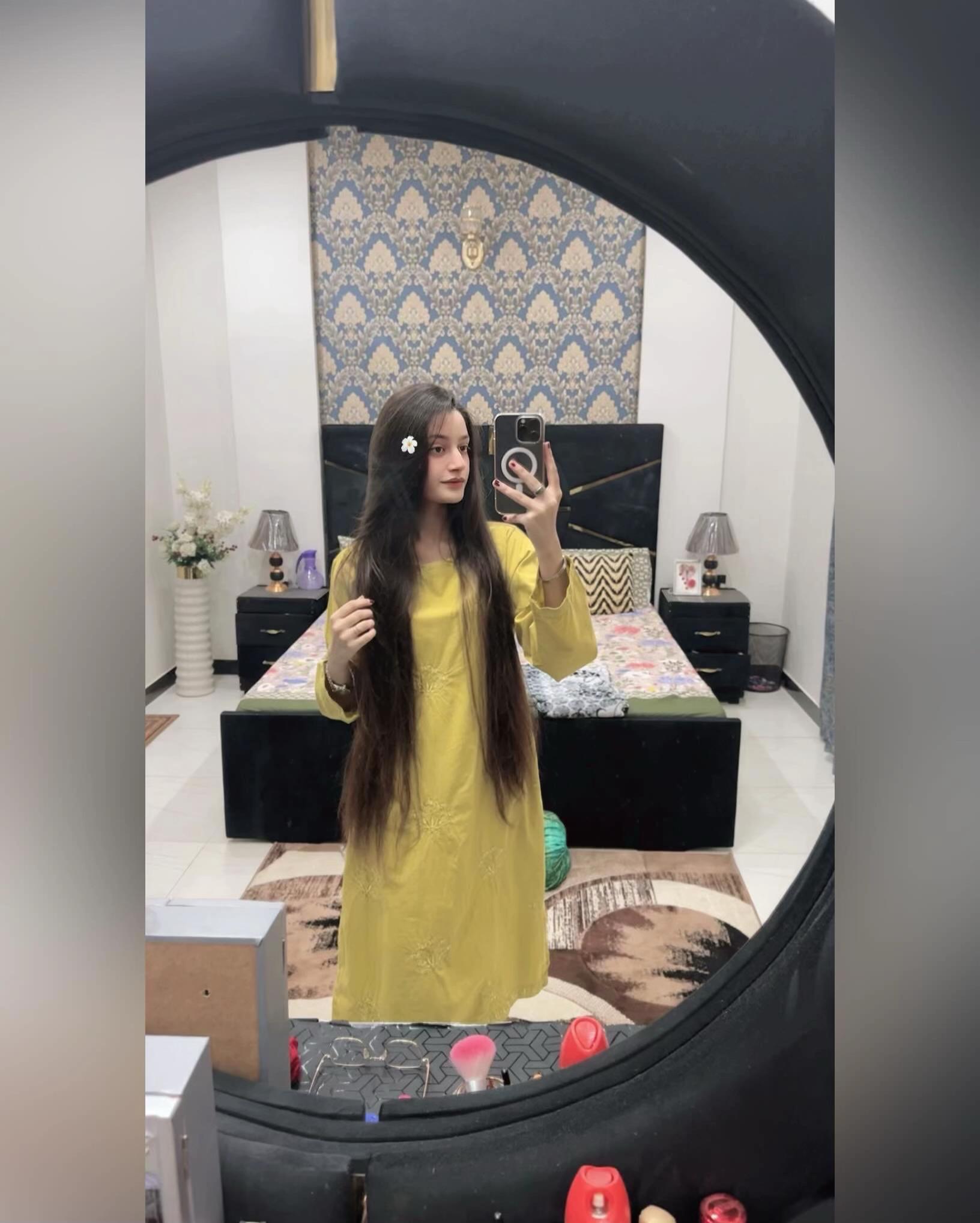@علیشاء ملک 🦋