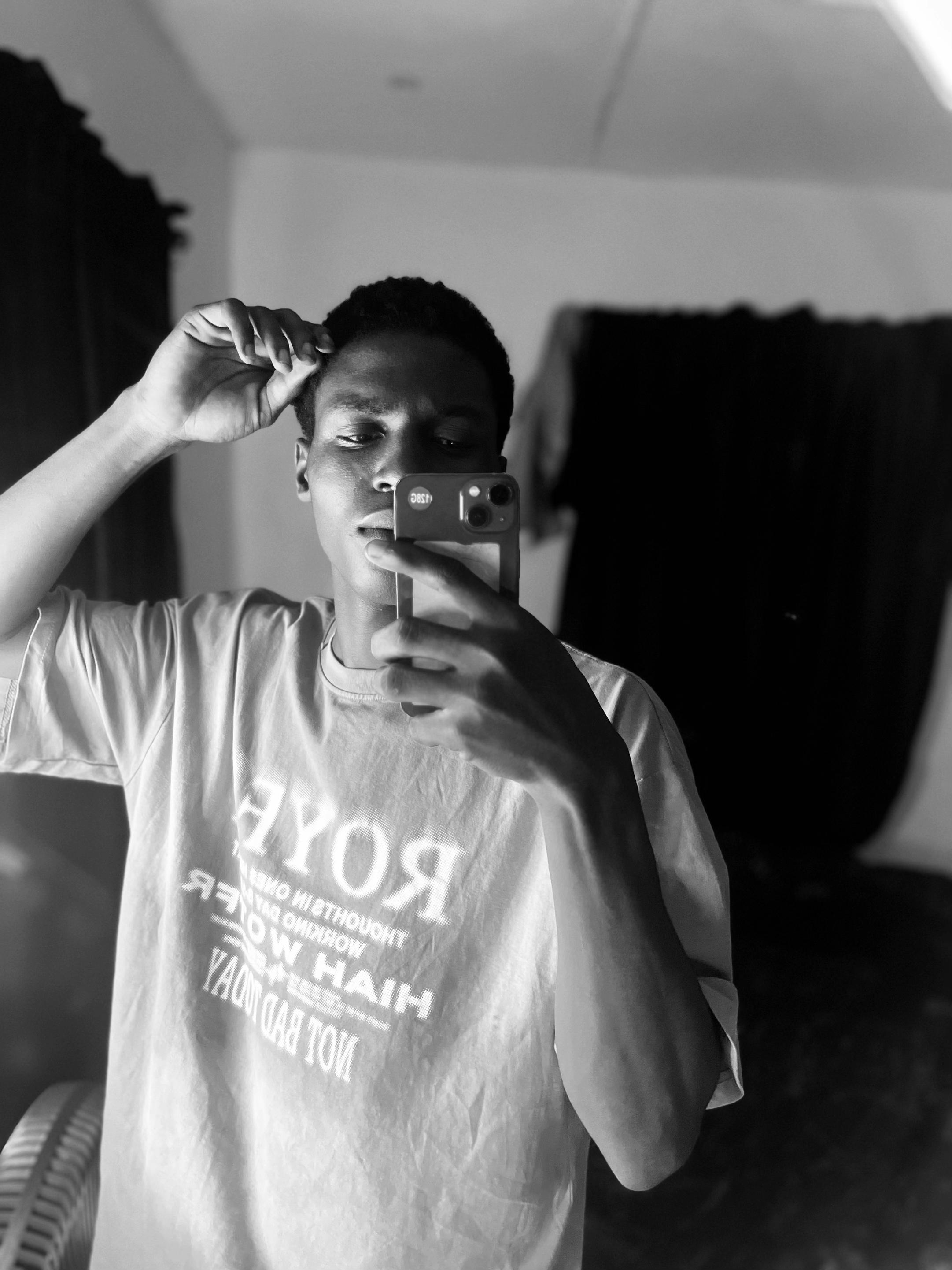 @JUST A BOY 👦