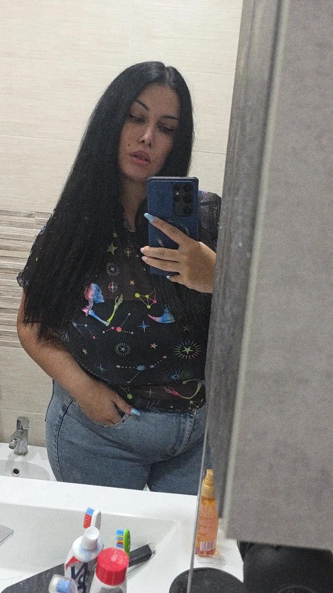 @👽