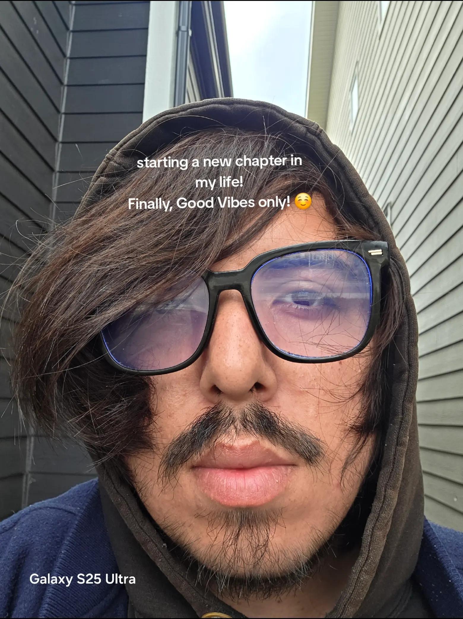 @yycCarlosHellson