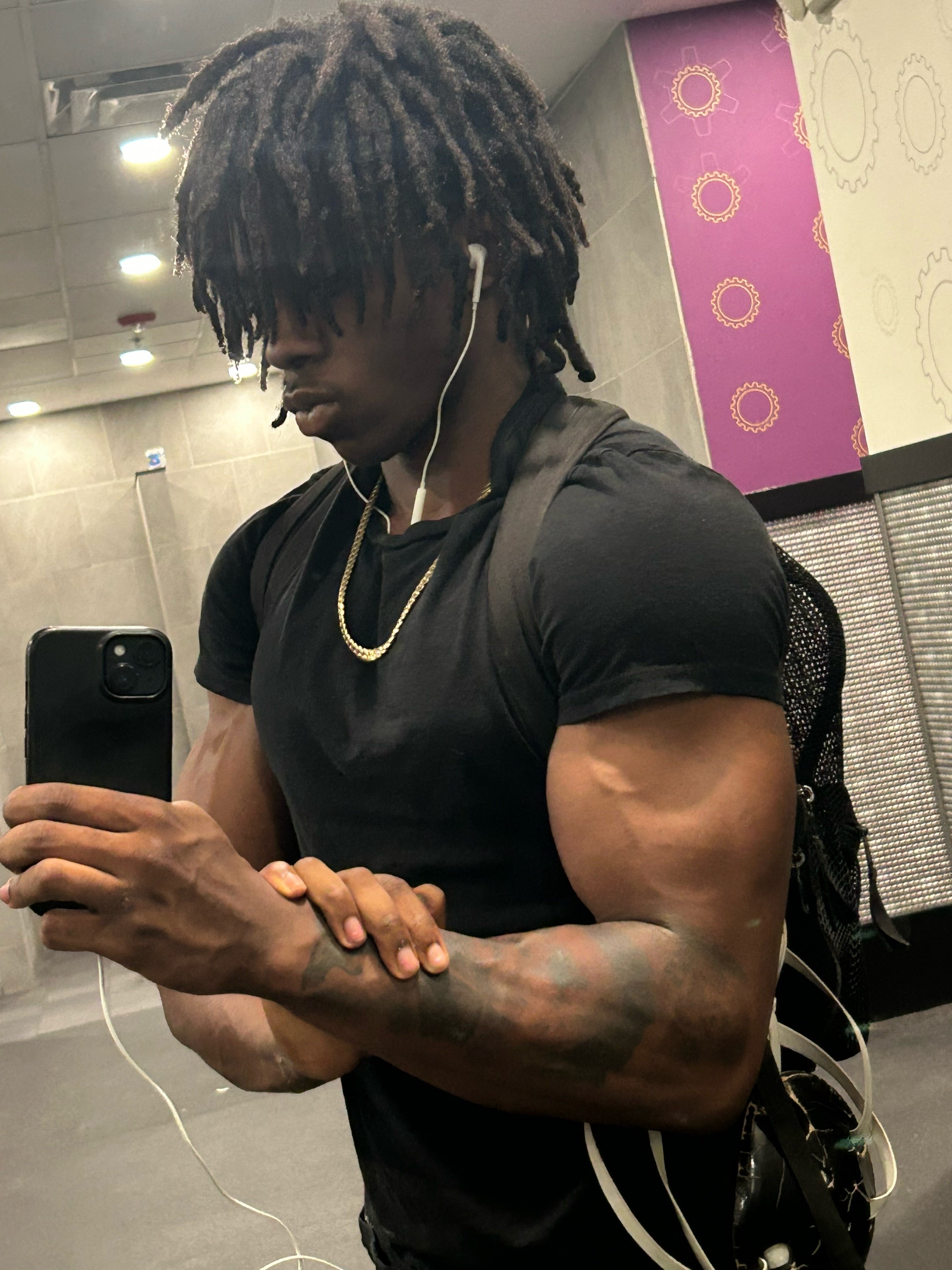 @♱