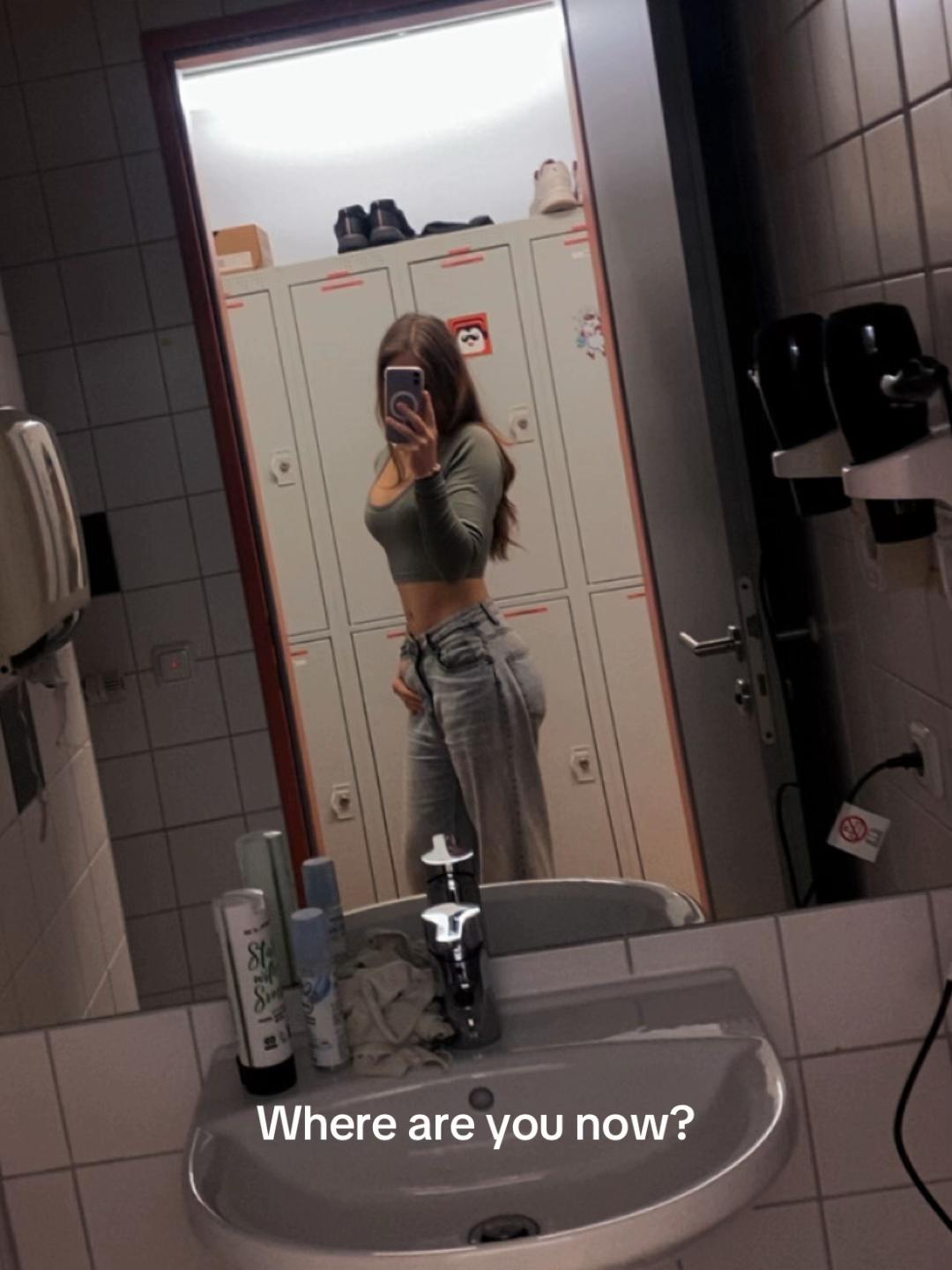 @Ellaa💭🤍