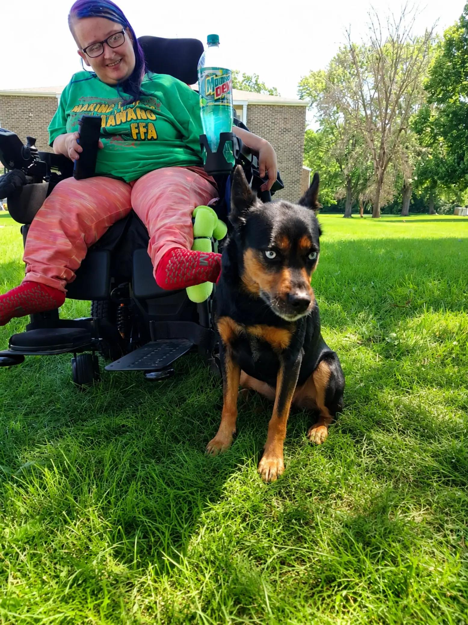@Courtney ♿️ 🎗🐕&zwj;🦺