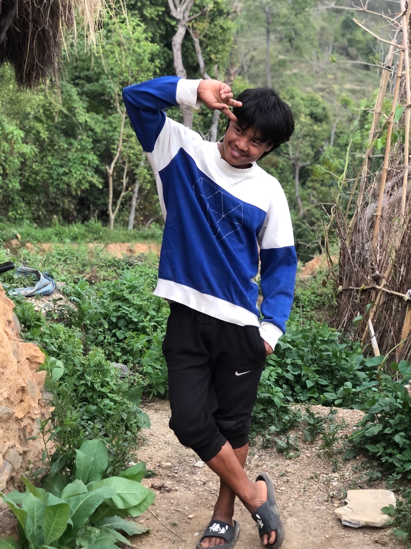 @लोकेश मगर🧿🌿