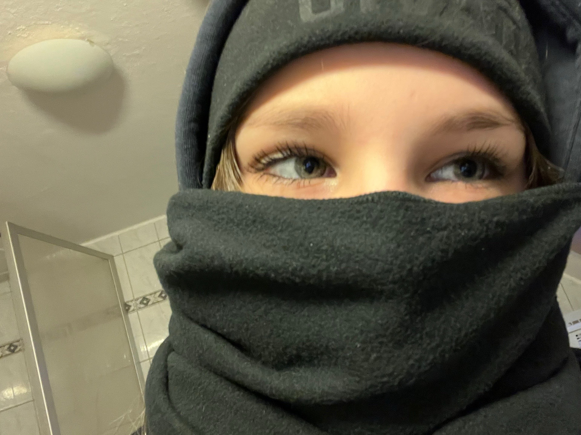 @𖣂