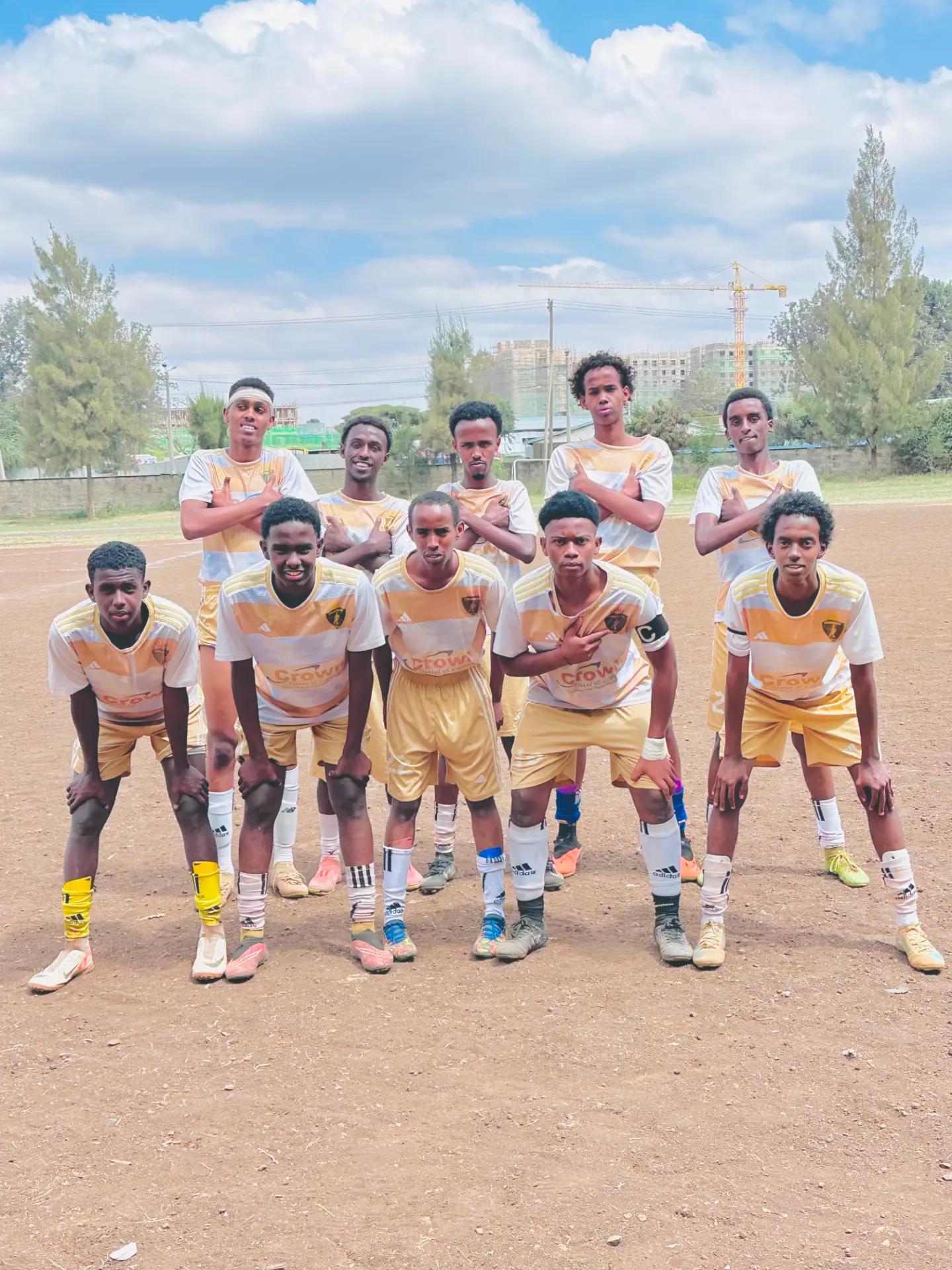 @CROWN FC 💙🤍💛