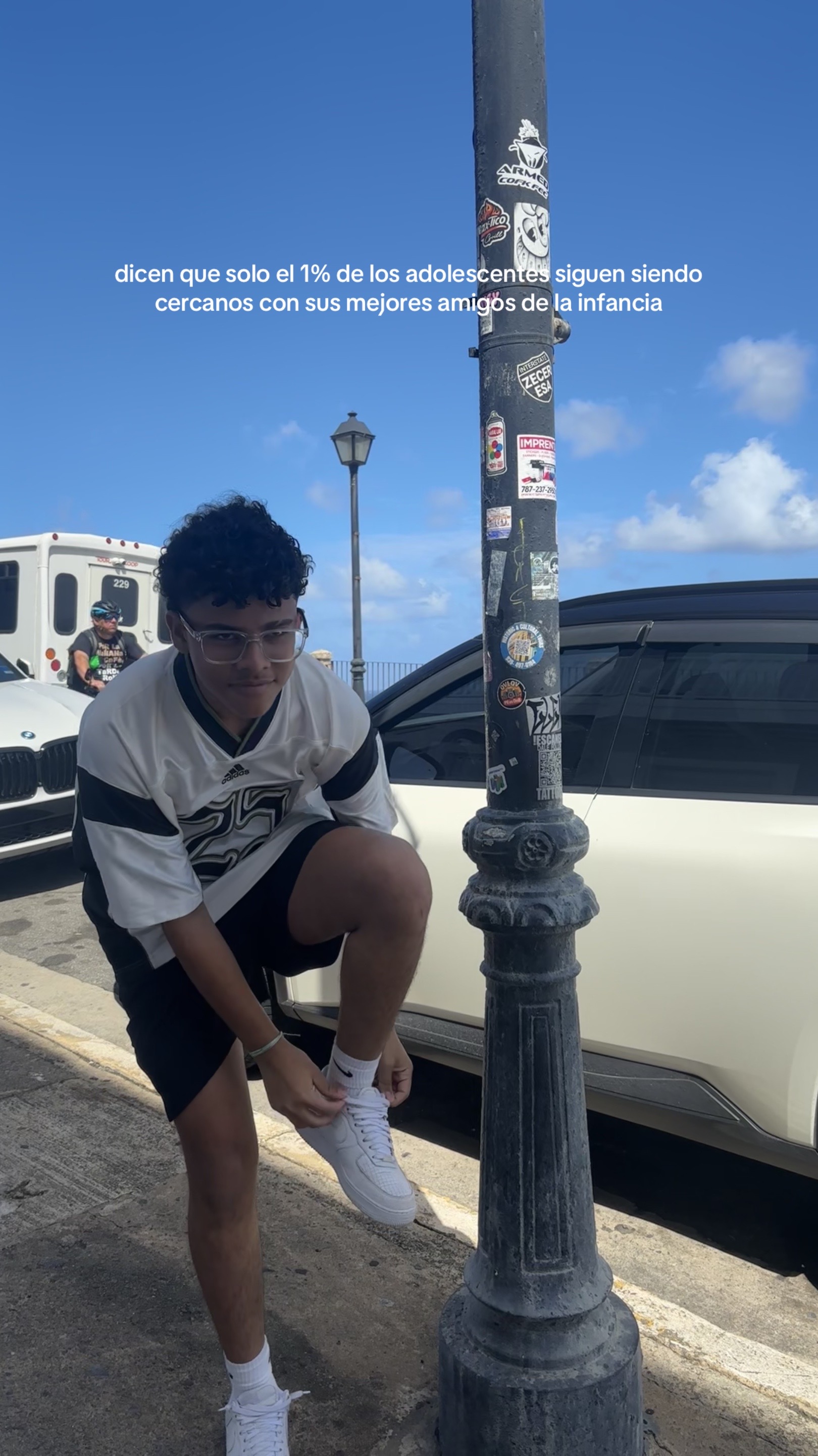 @️