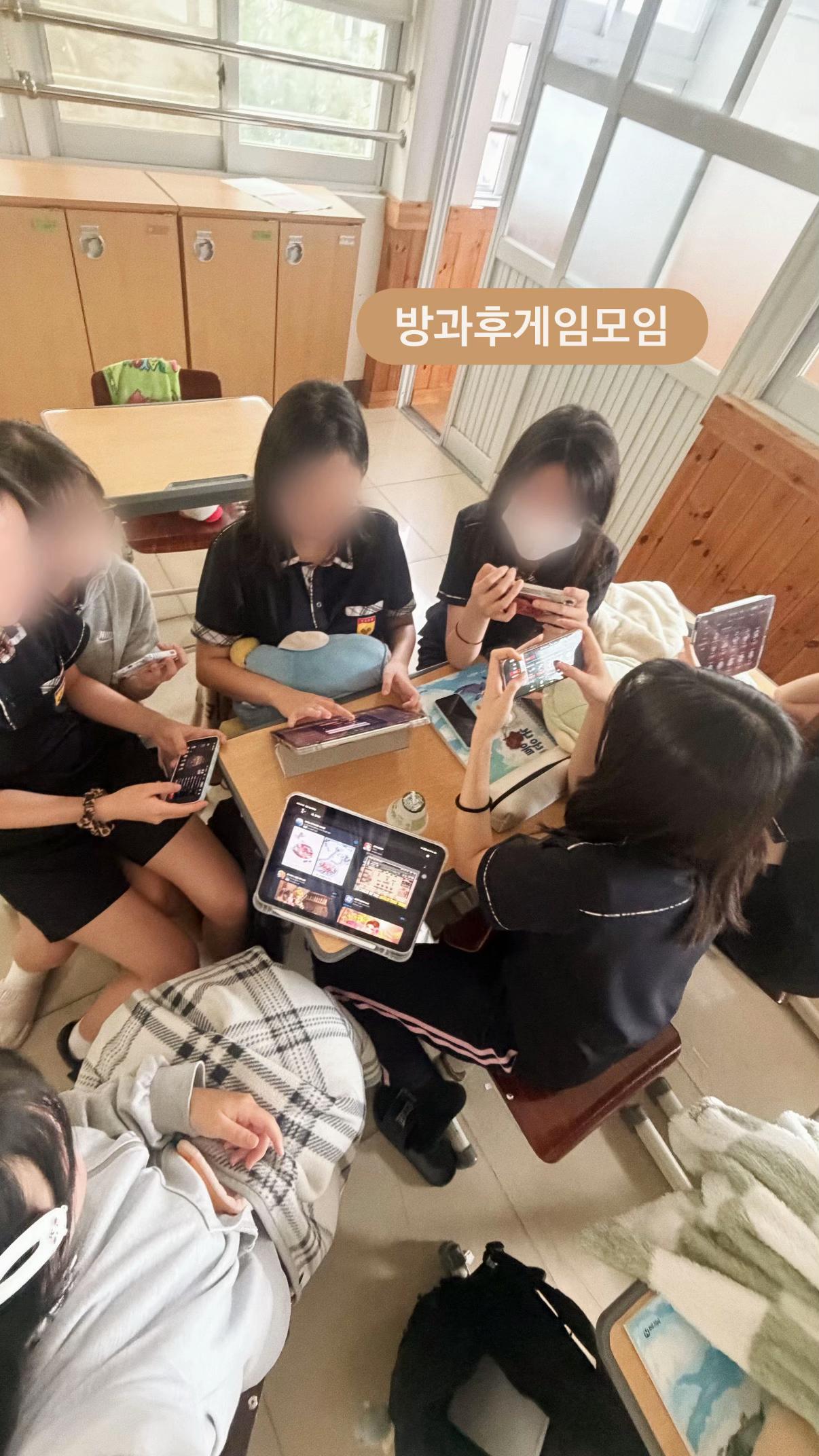 @윤