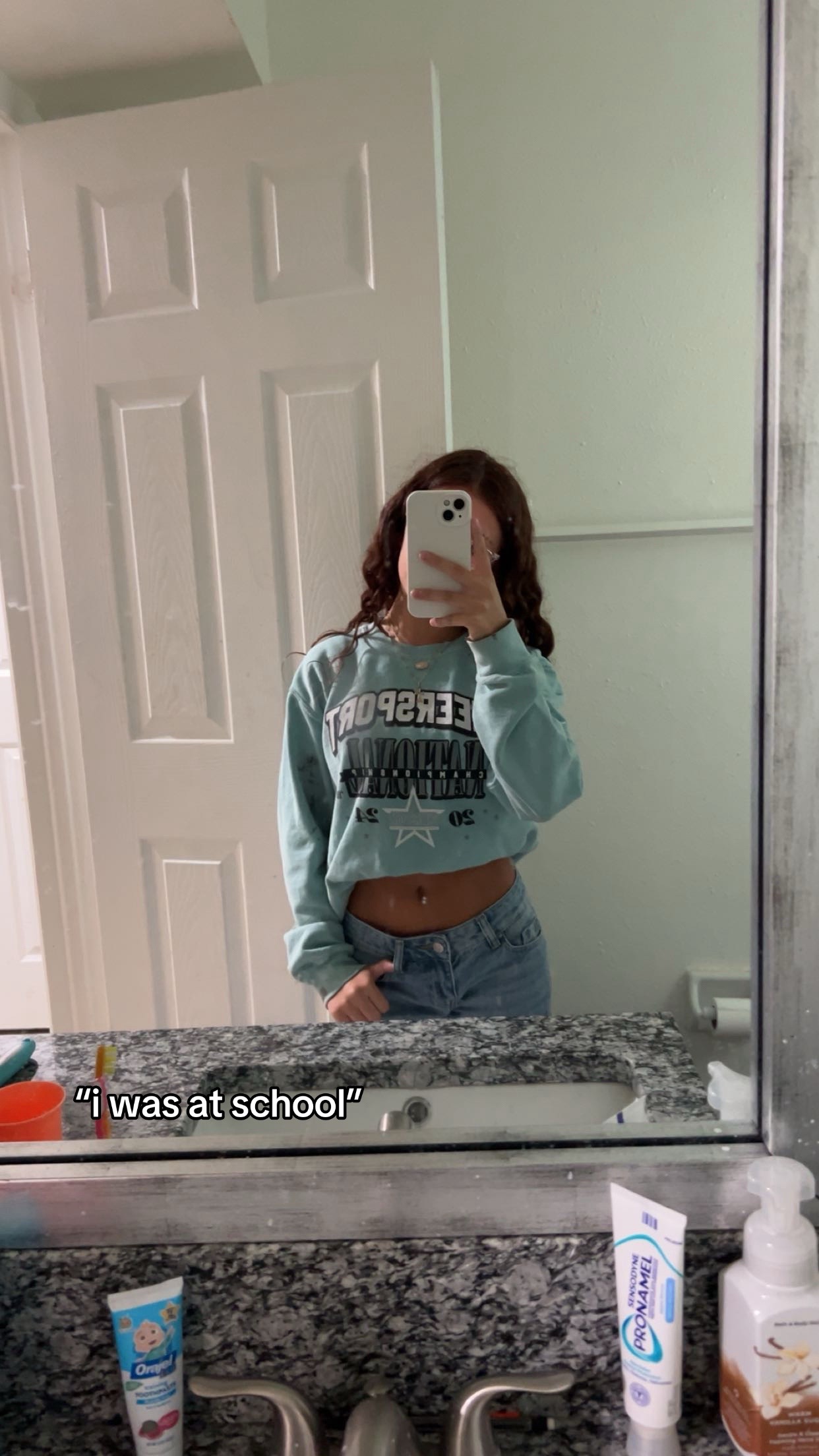 @️