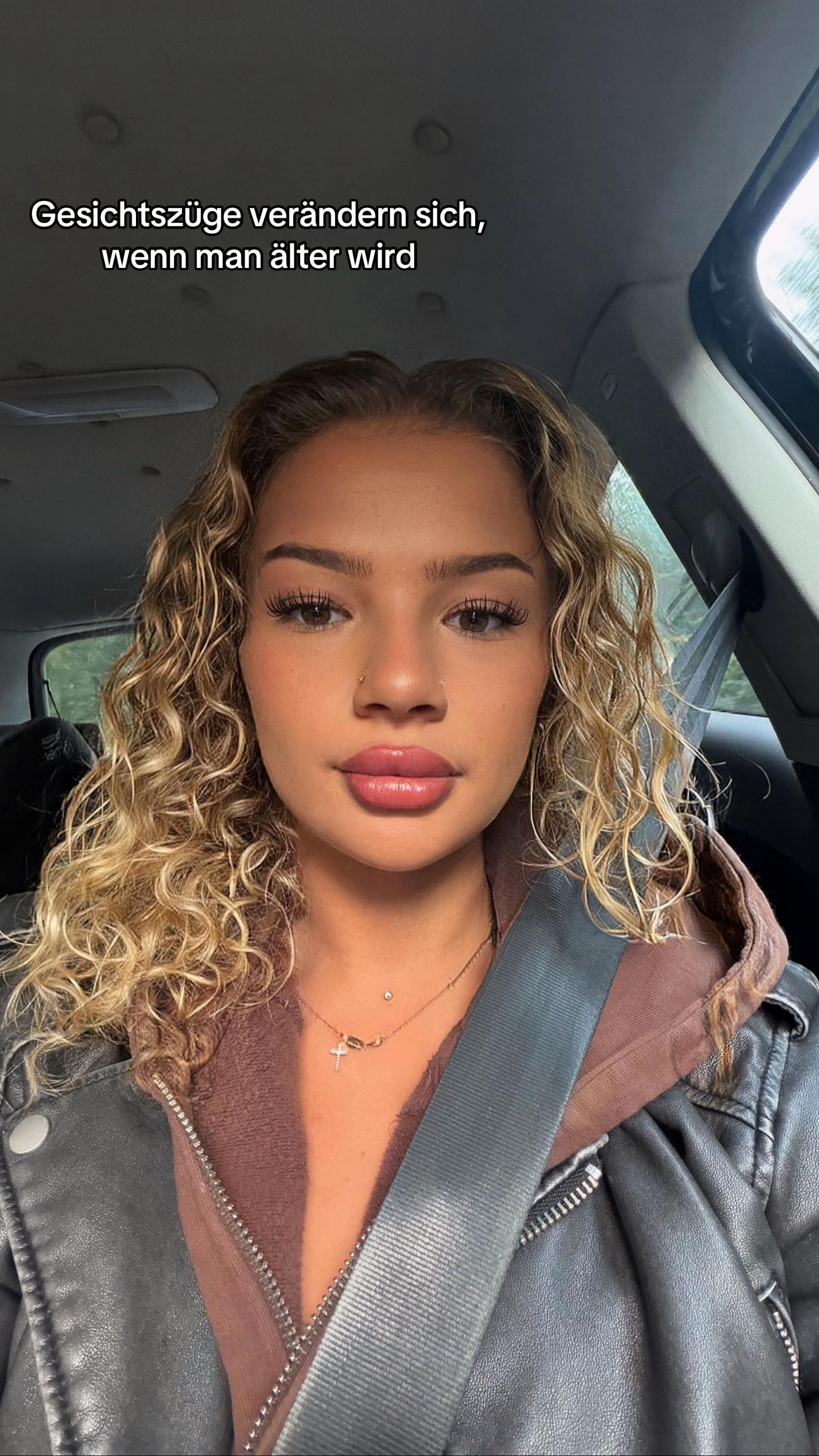 @𝐼𝑙𝑜 ❥