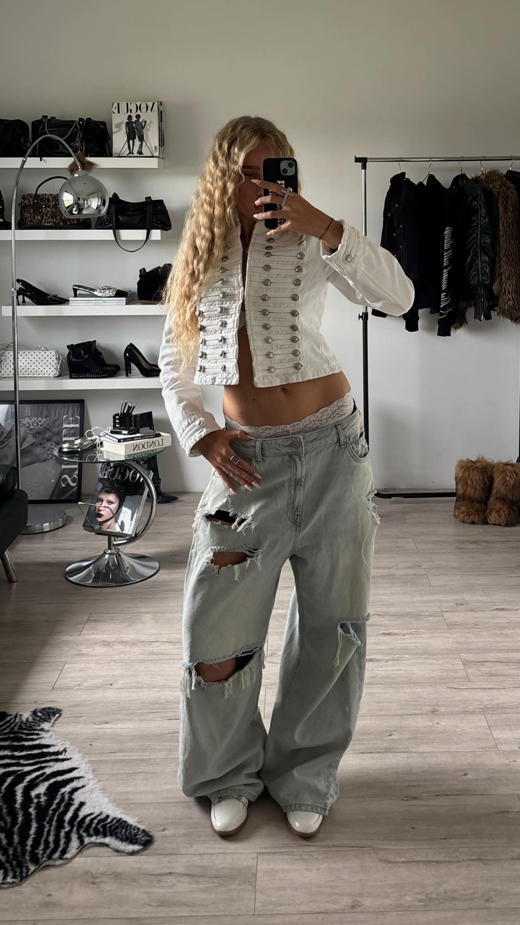 @Ig: em_lka.a
