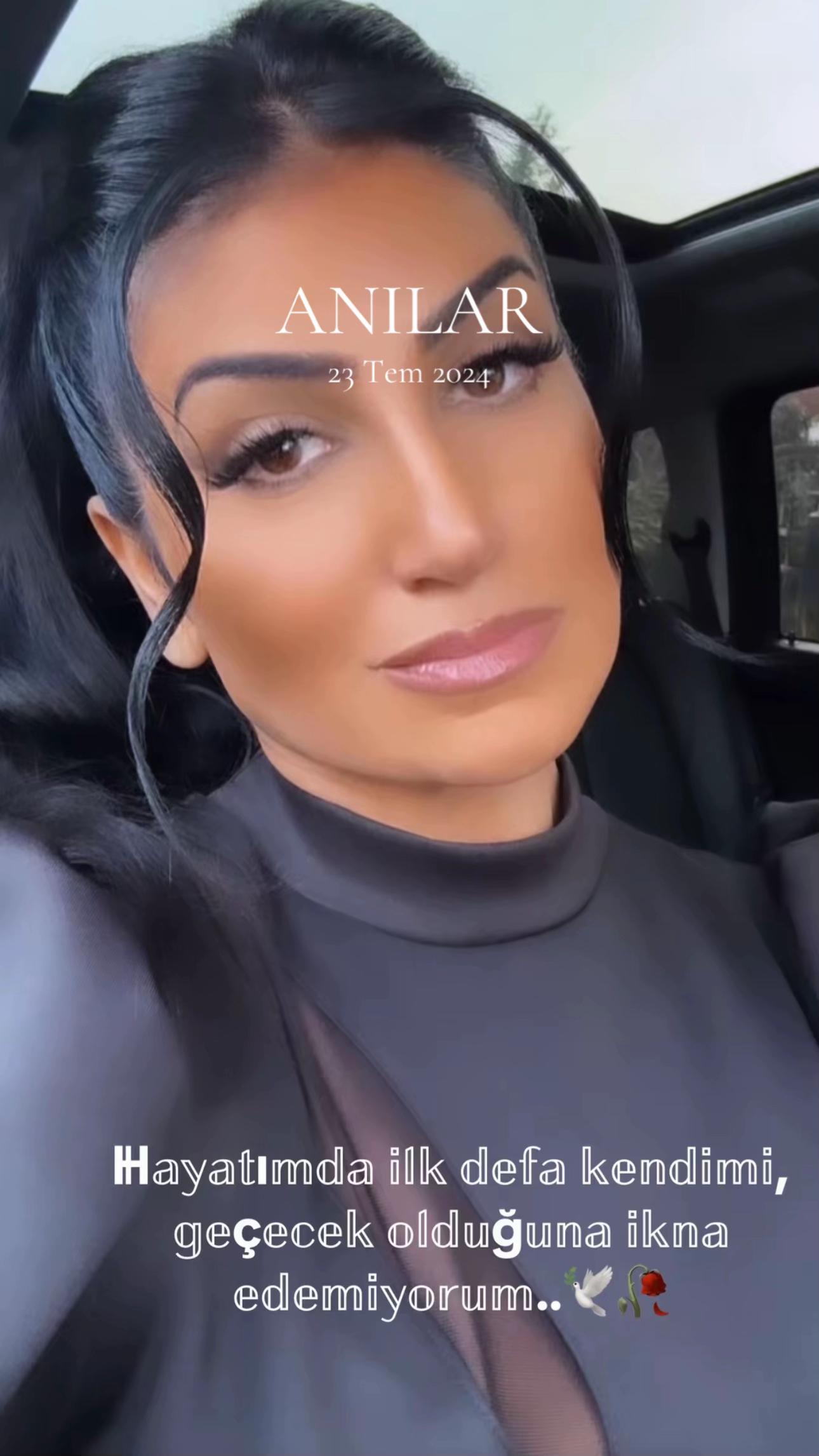 @𝓜.