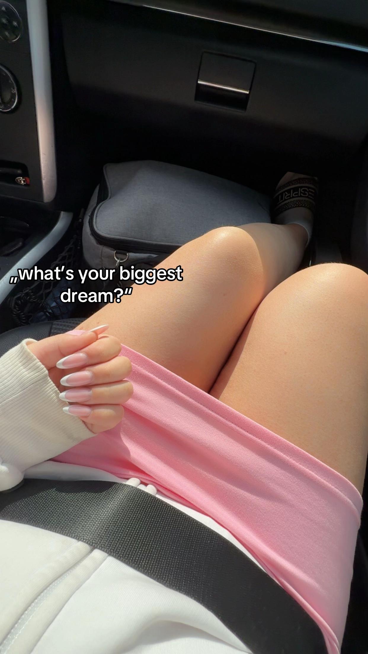 @𝓂𝒾𝒶♱