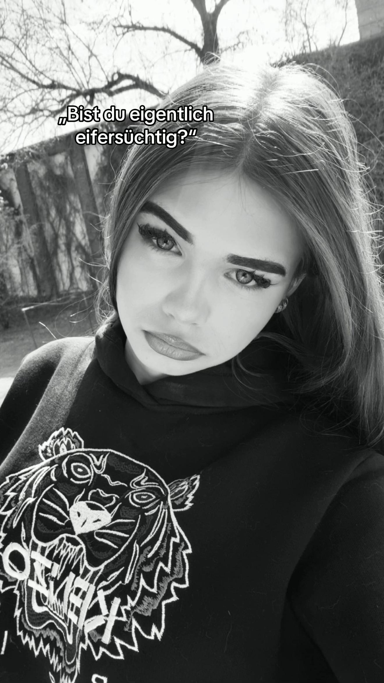 @❦