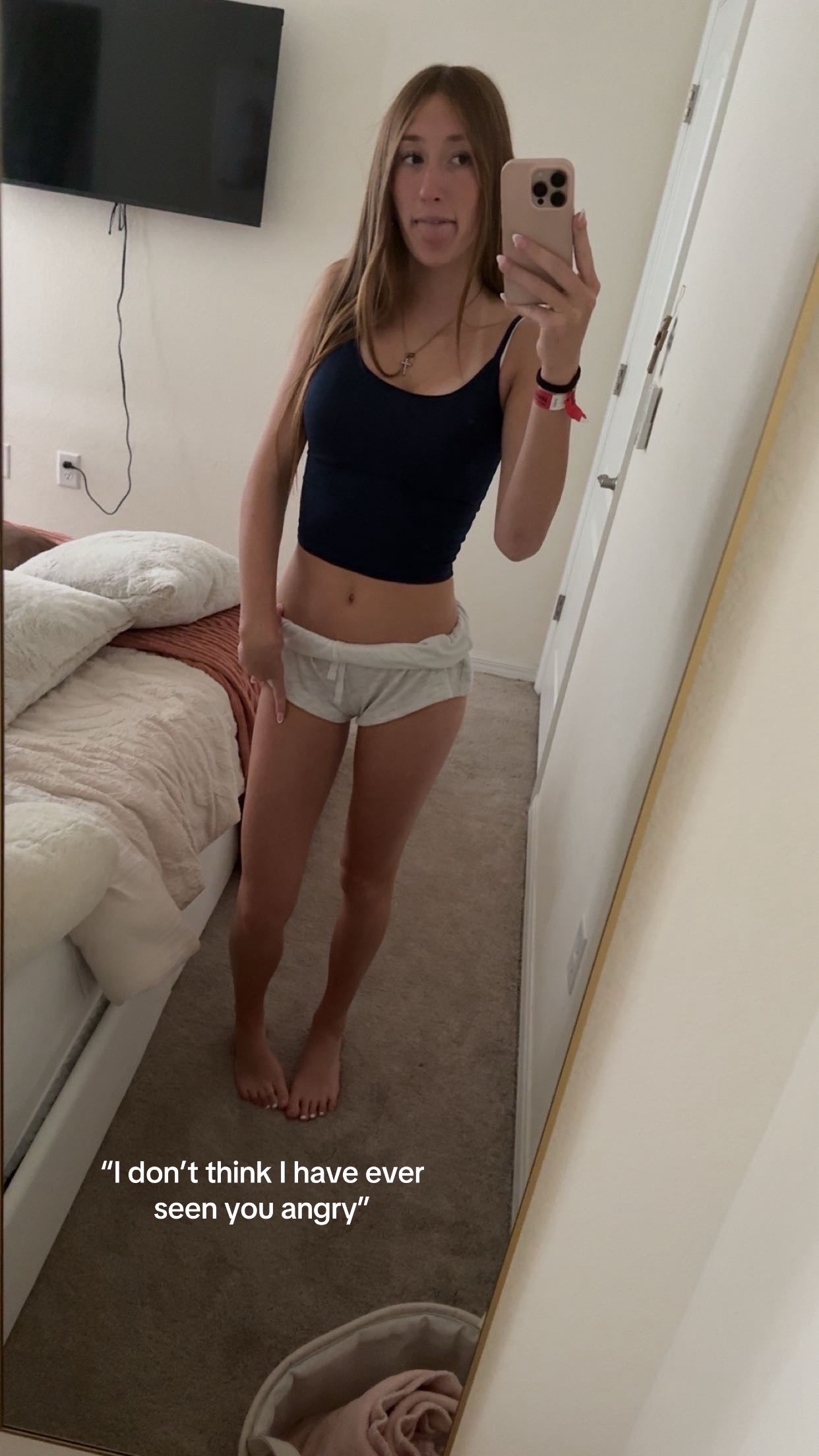 @???