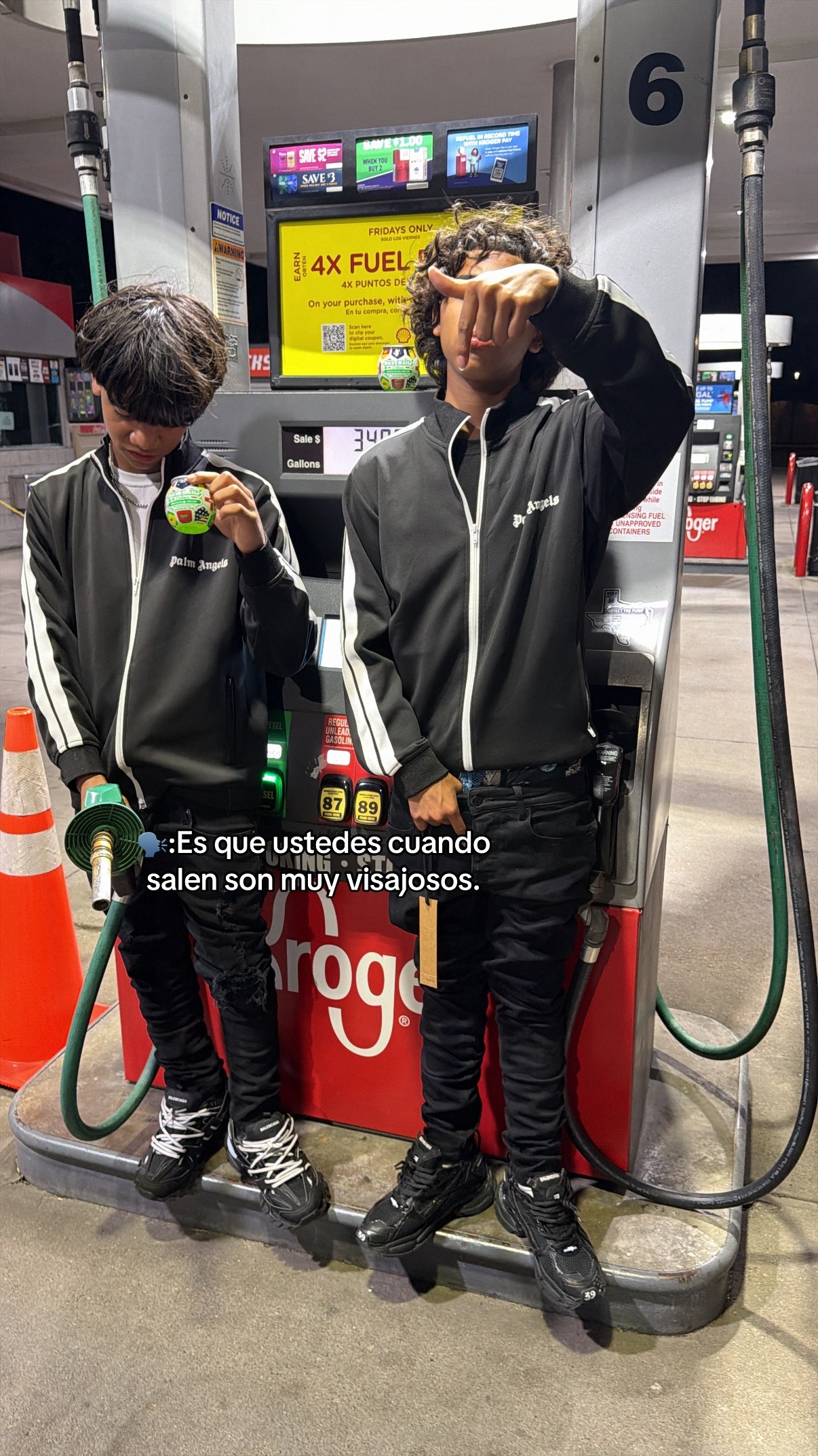 @Zurdo.