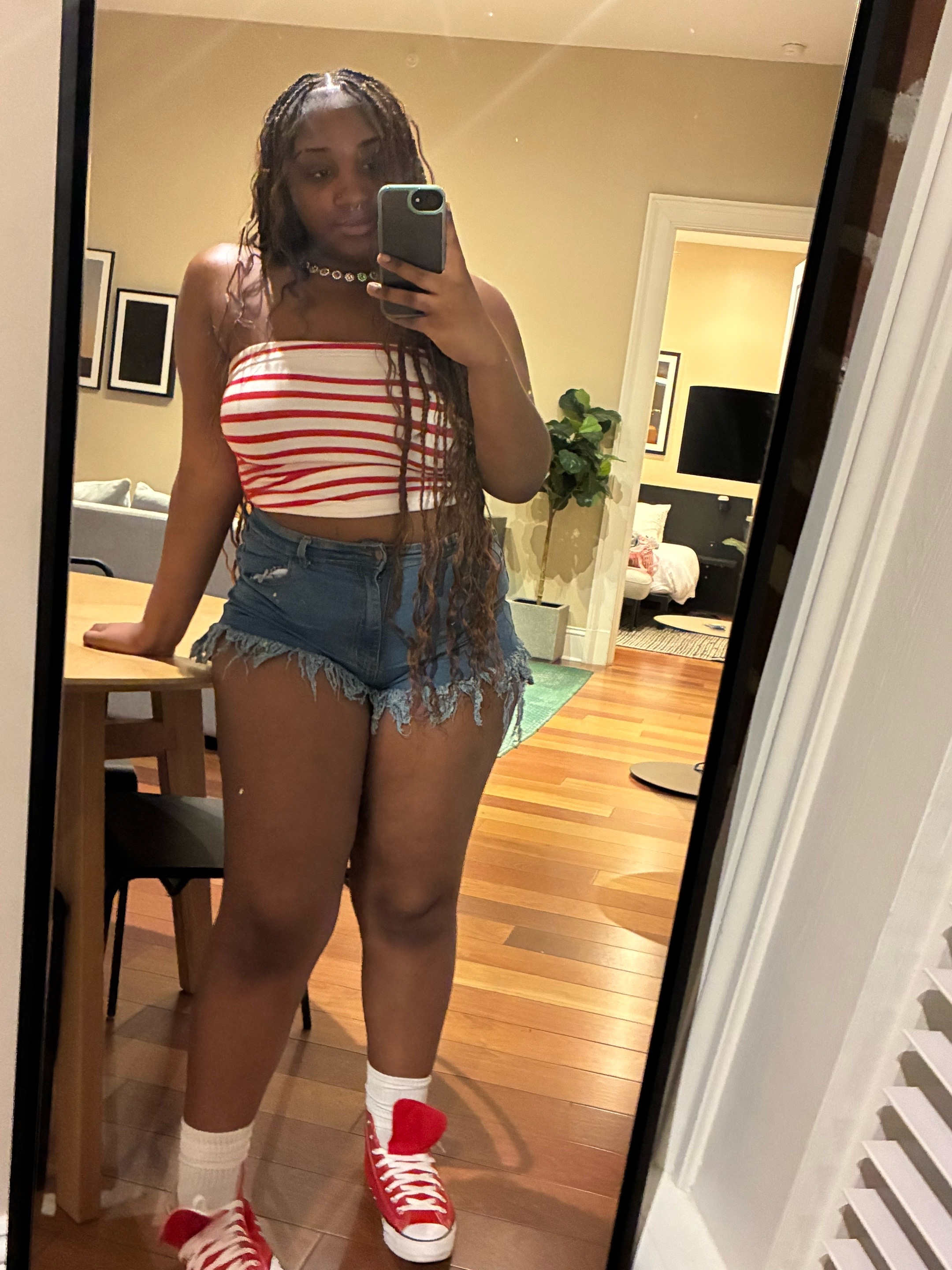 @agirlinherthoughtss