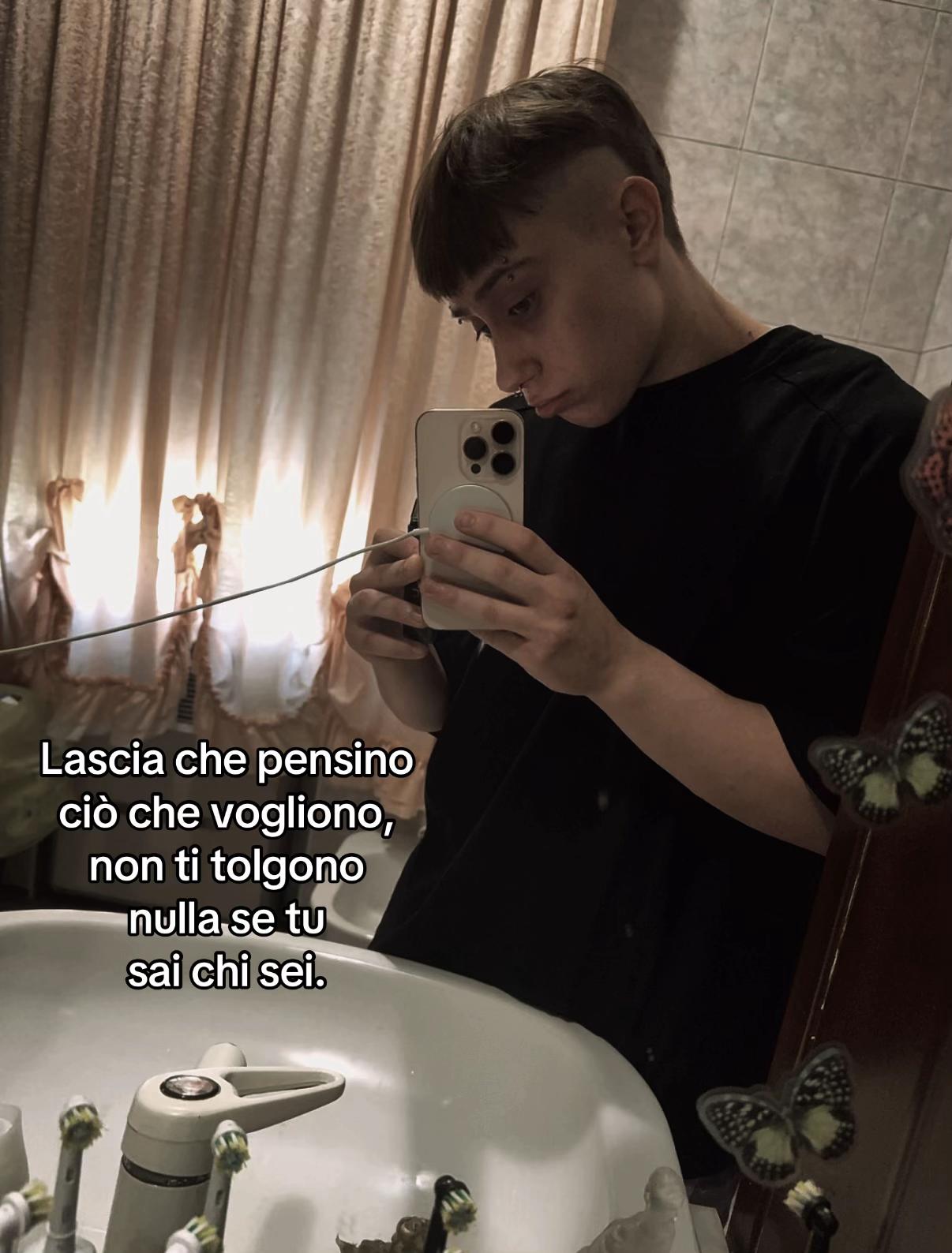 @_ronnieee__005