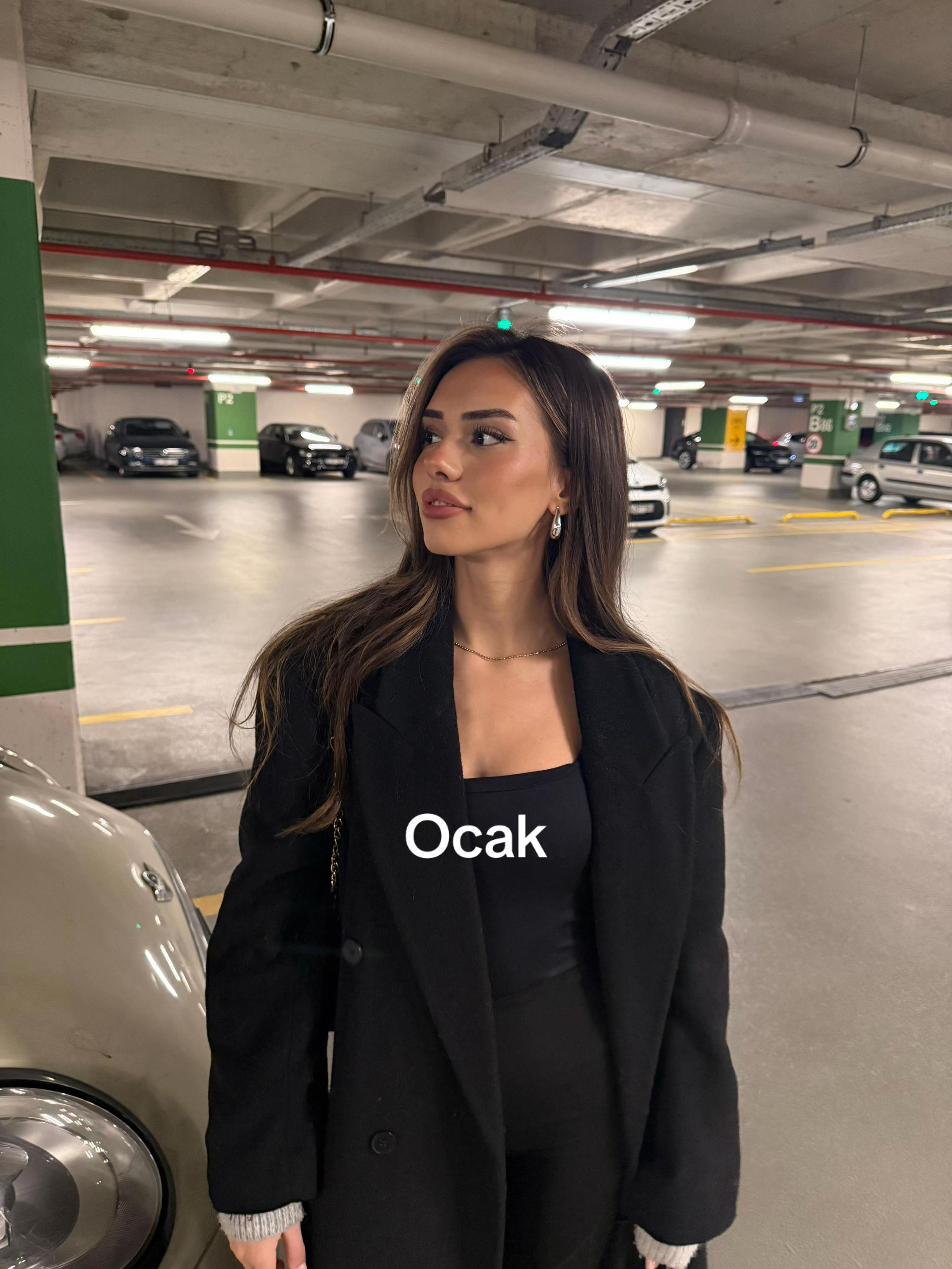 @Mina Çalışkan