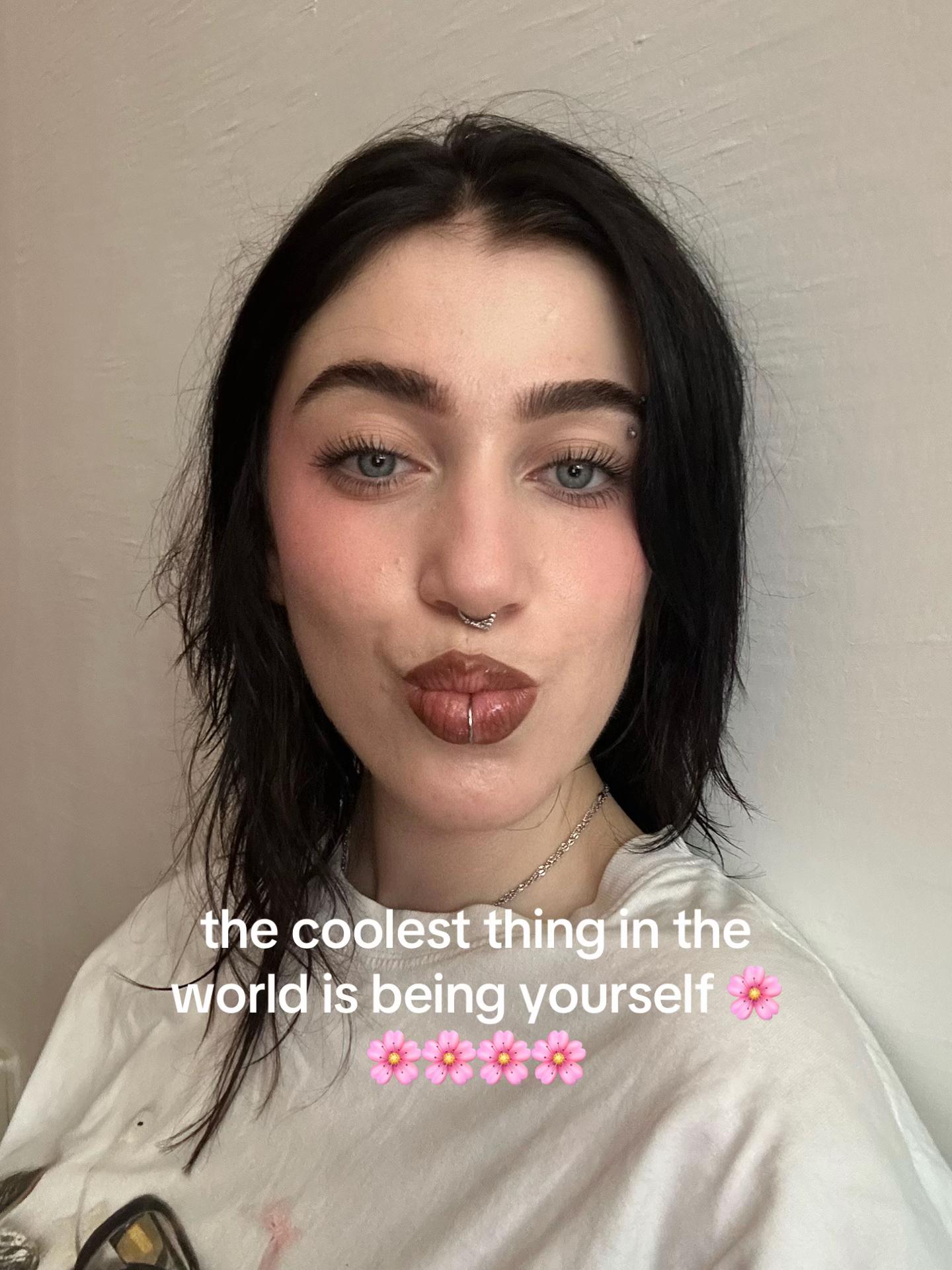 @ana&iacute;s☆