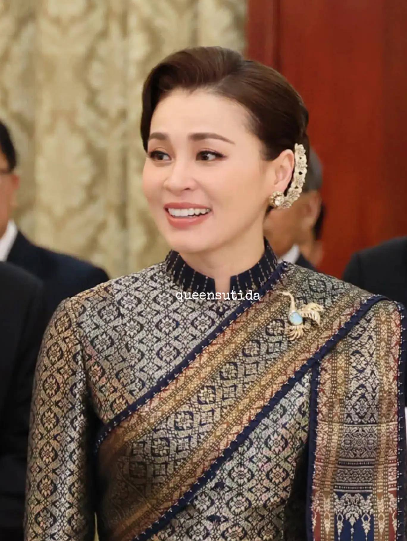 @บัลลังก์ควีน💍💎