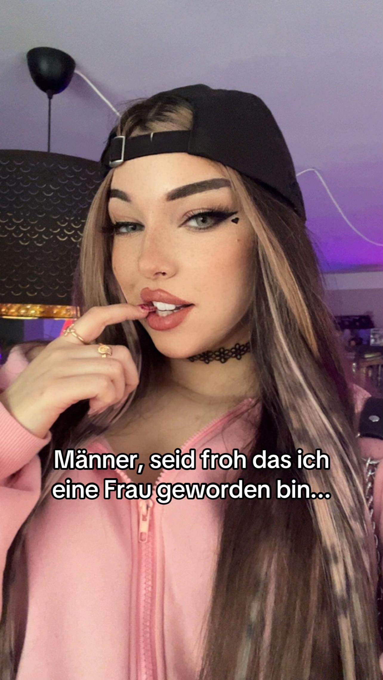 @Kim | Make Love Fake Love Mlfl