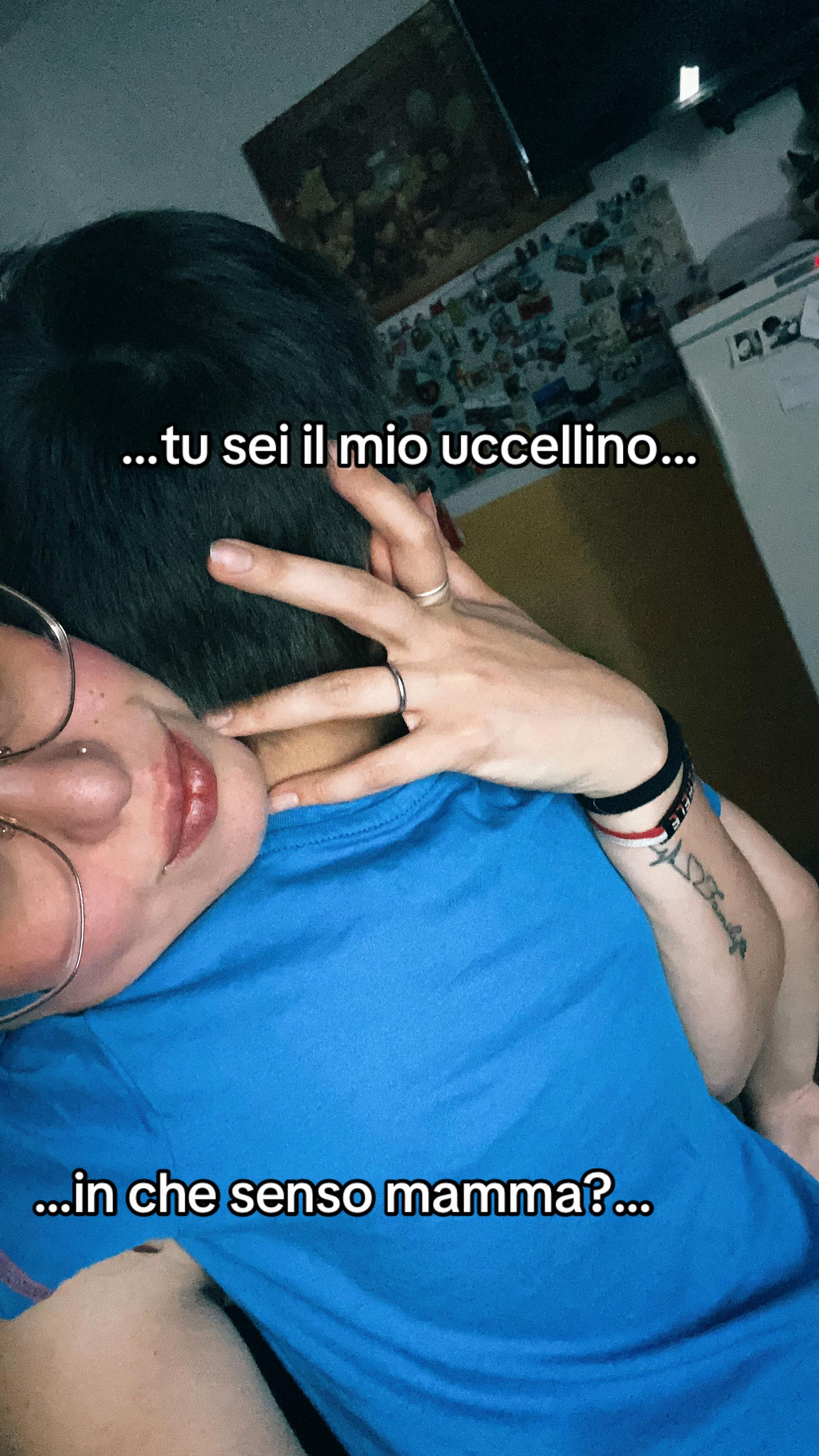 @Elisa~🖤