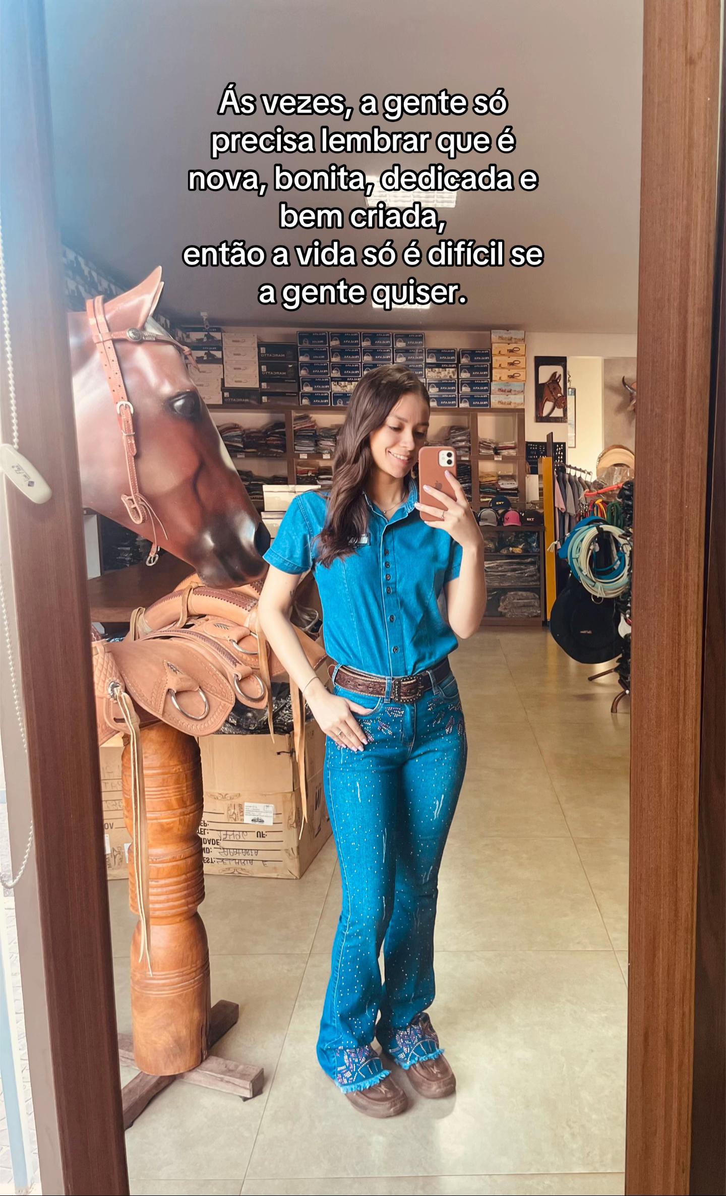 @Fernanda_Siilva