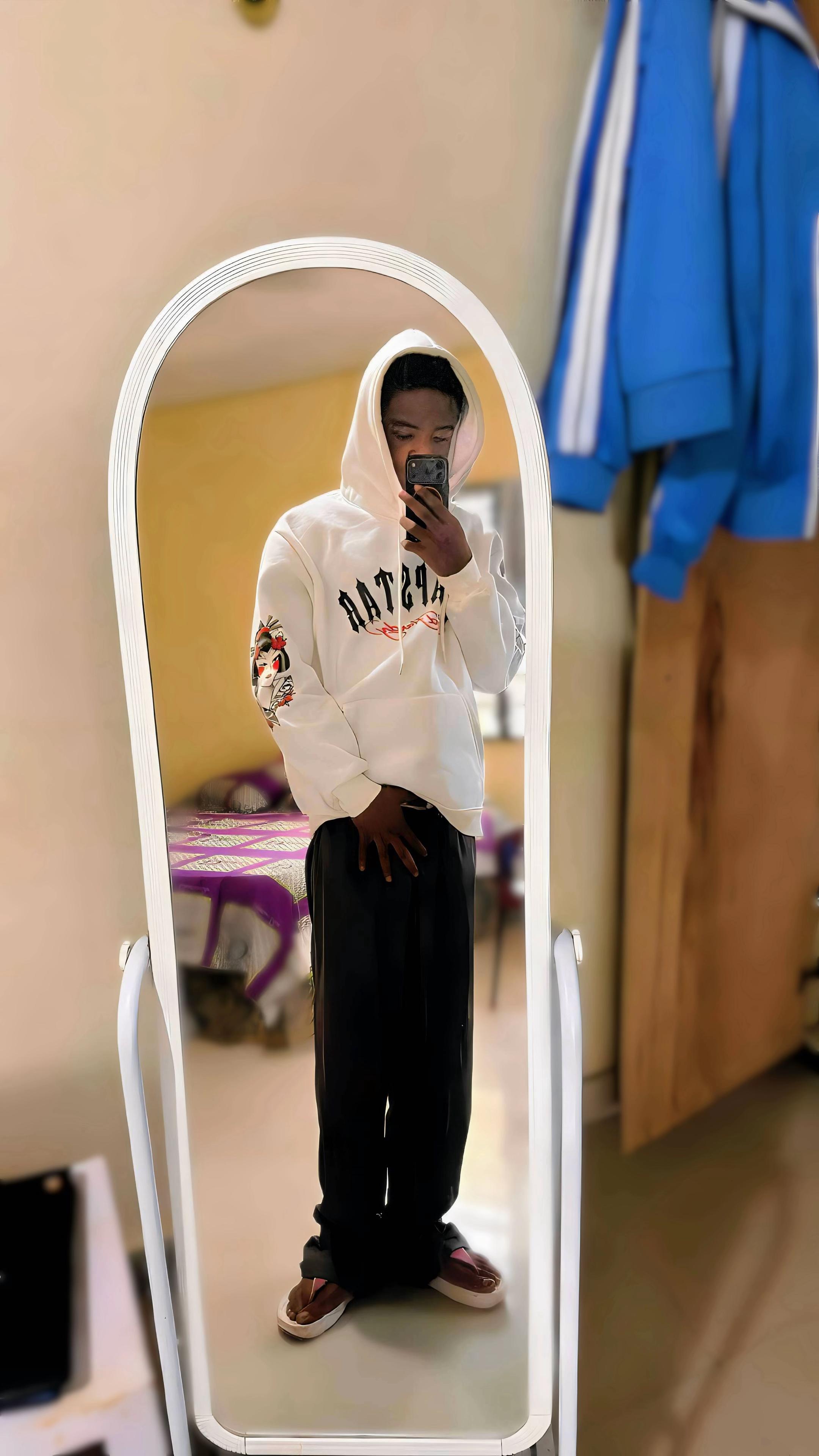 @🧘🏻&zwj;♂️