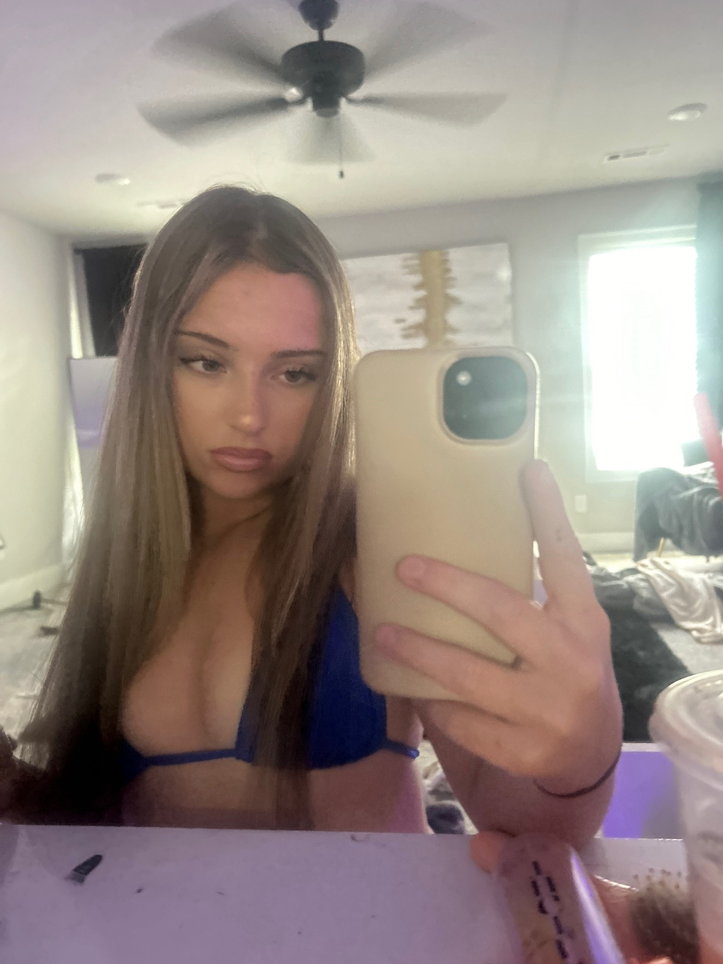 @claireee
