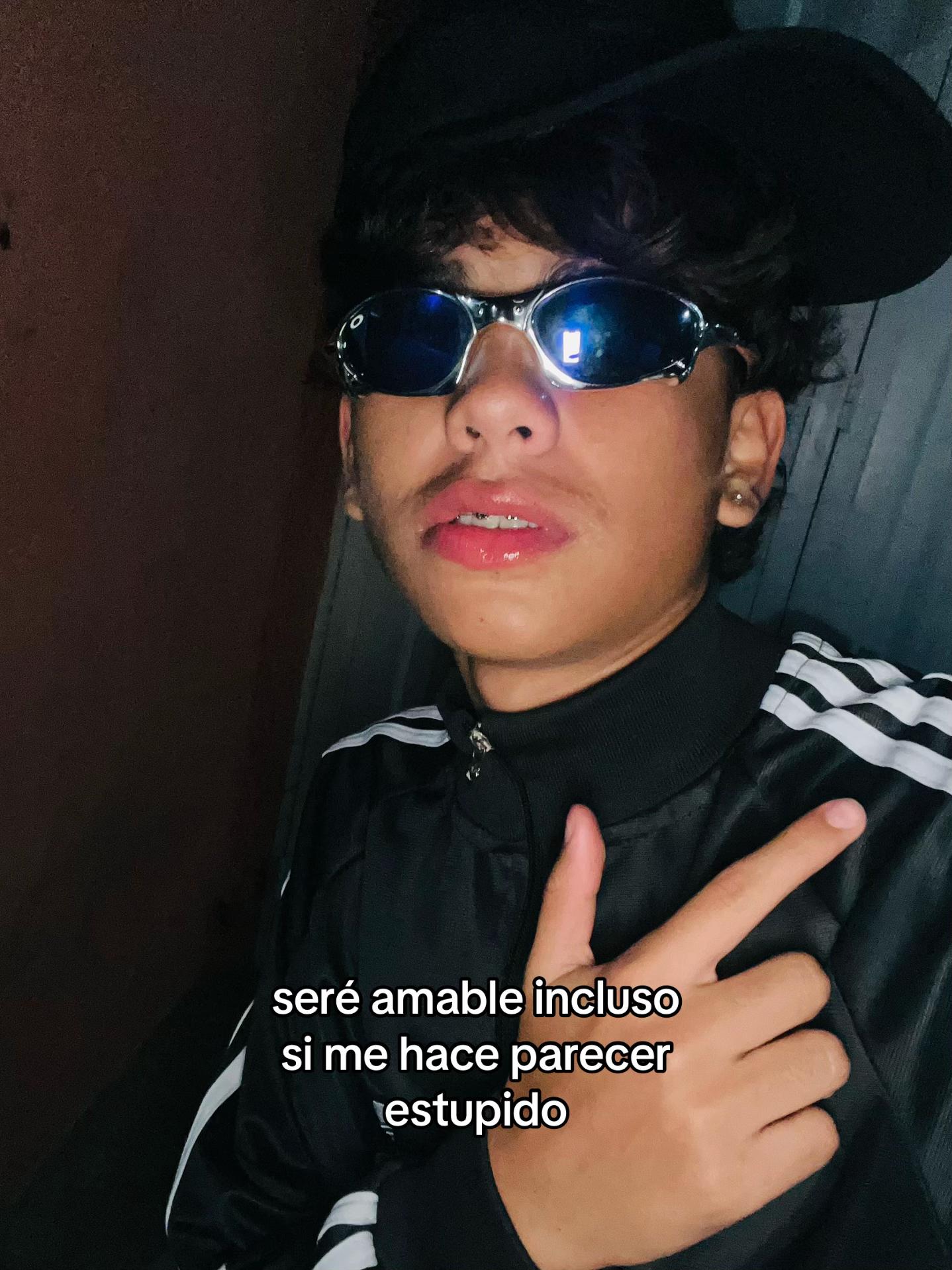 @Manu🦈