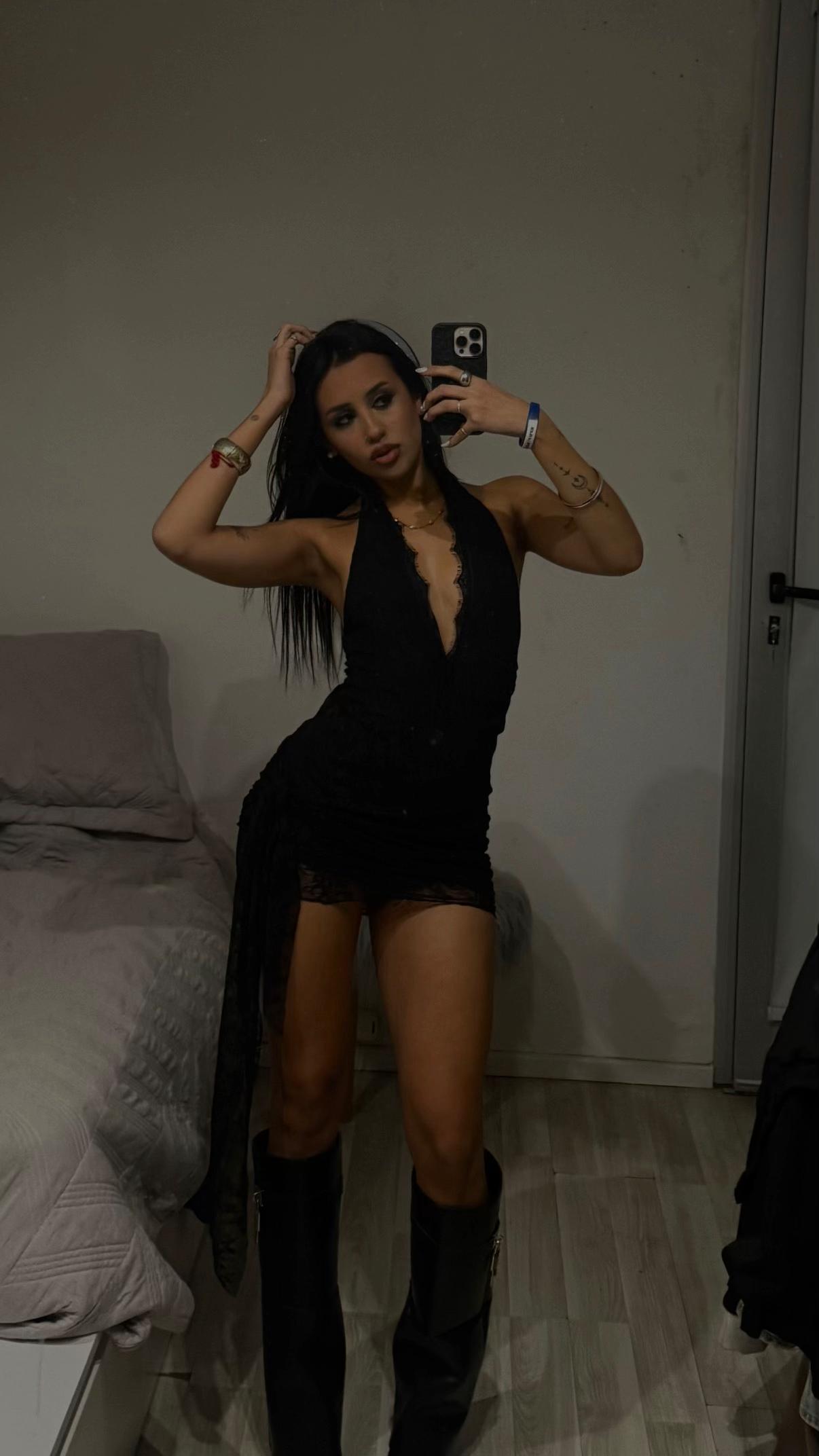 @moreburriel_