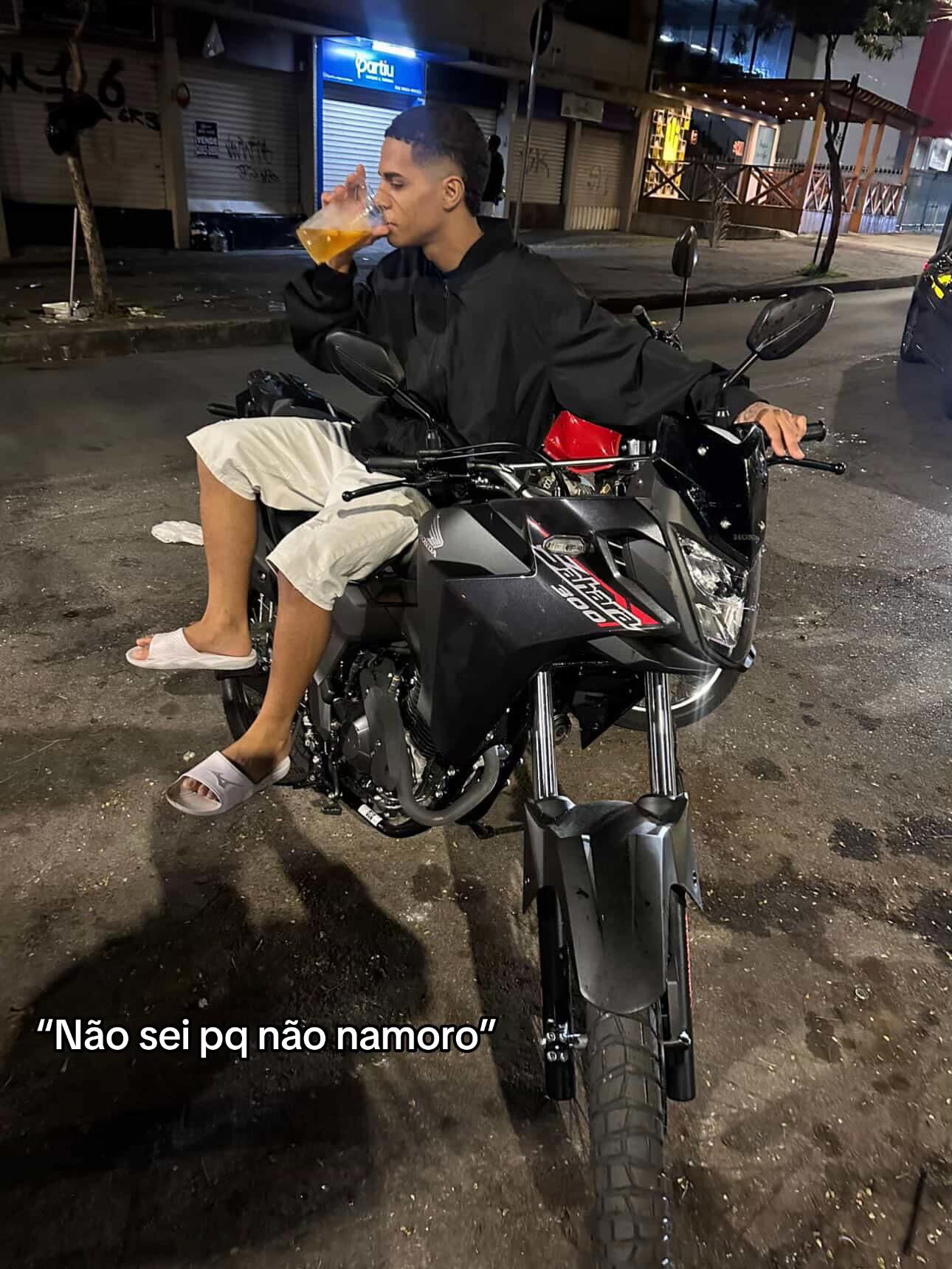 @Filho da dona Claudia